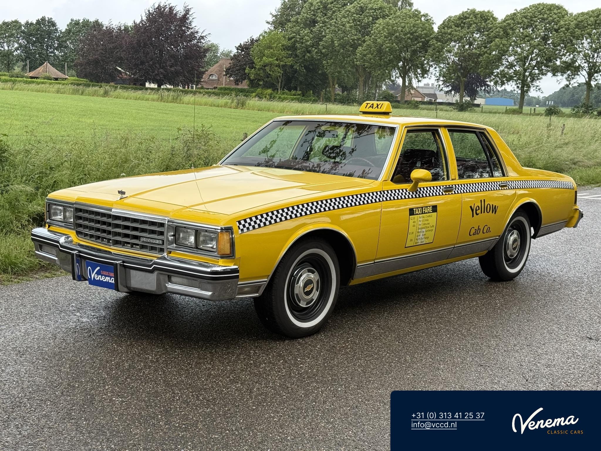 Chevrolet USA Caprice 5.0 Classic Sedan V8, 8 cilinders, 5001 cc, Geel, 173 pk