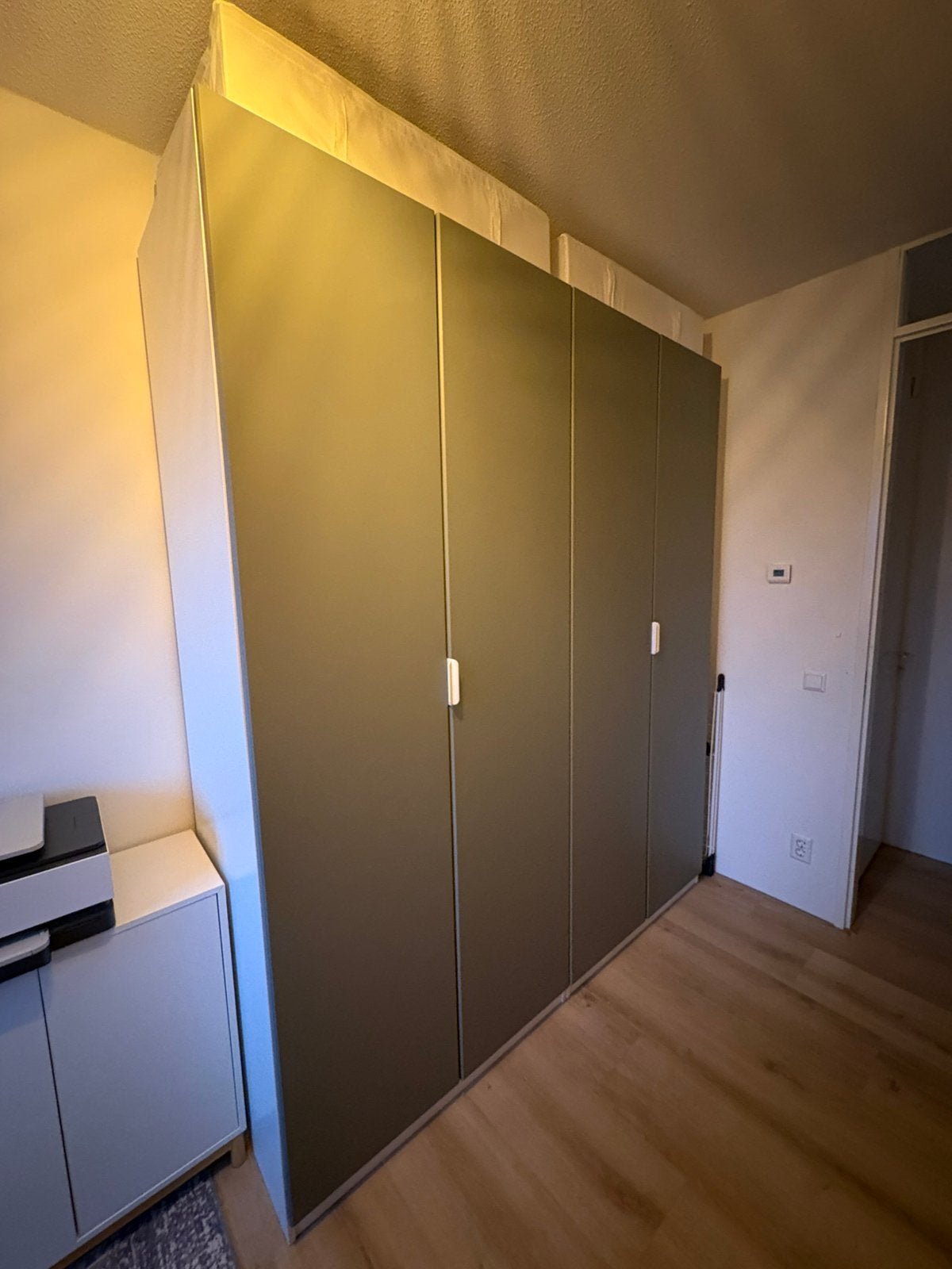 IKEA PAX kledingkast groene REINSVOLL deuren 200 cm breed, Ophalen, 200 cm of meer, Zo goed als nieuw, 200 cm of meer