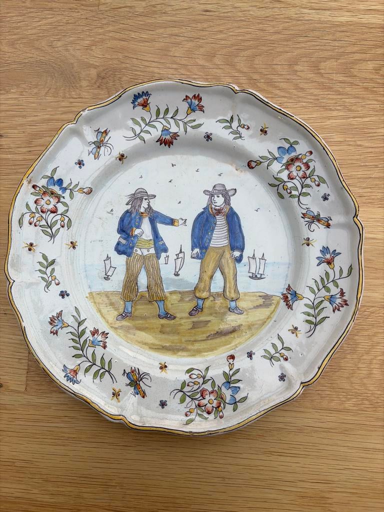 Antiek bord met zeelieden en bloemmotief, Ophalen of Verzenden