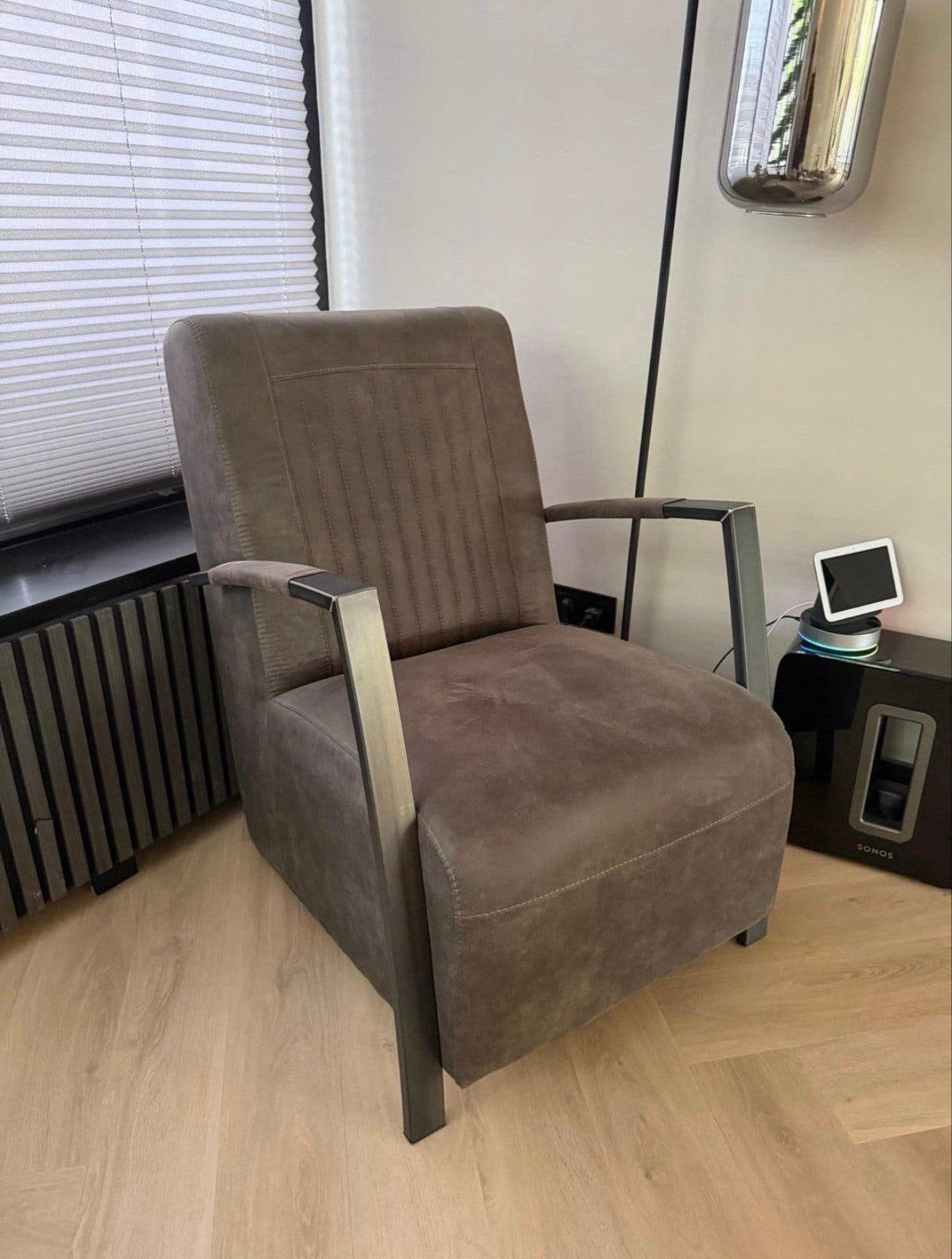 Antracietleren fauteuil met vintage metalen leuning stoel, Gebruikt, Vintage, Ophalen of Verzenden, 50 tot 75 cm