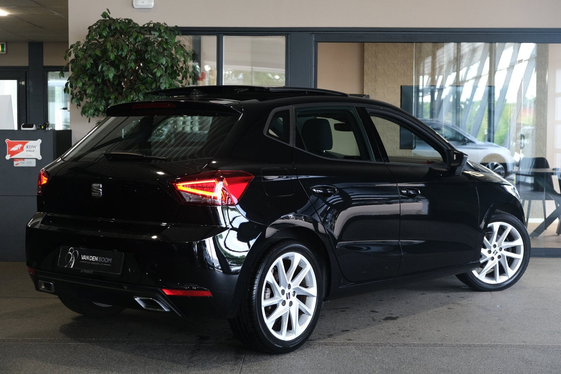 Seat Ibiza 1.0 EcoTSI FR 110PK DSG Facelift Pano Led Navi Ca, Auto's, Seat, Stof, Gebruikt, 580 kg, Origineel Nederlands