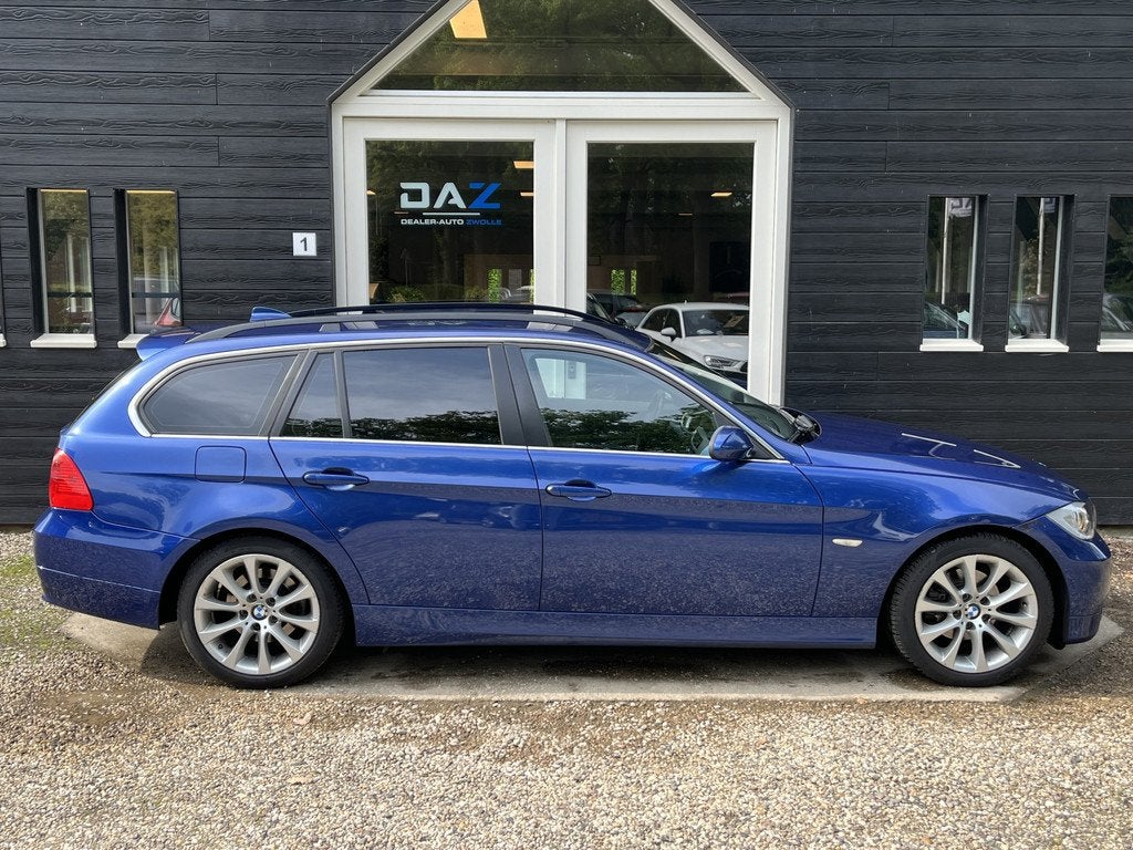 BMW 3 Serie Touring 325i High Executive Aut/Ecc/Navi/Xenon/Y, Auto's, BMW, Automaat, Parkeersensor, Achterwielaandrijving, Gebruikt