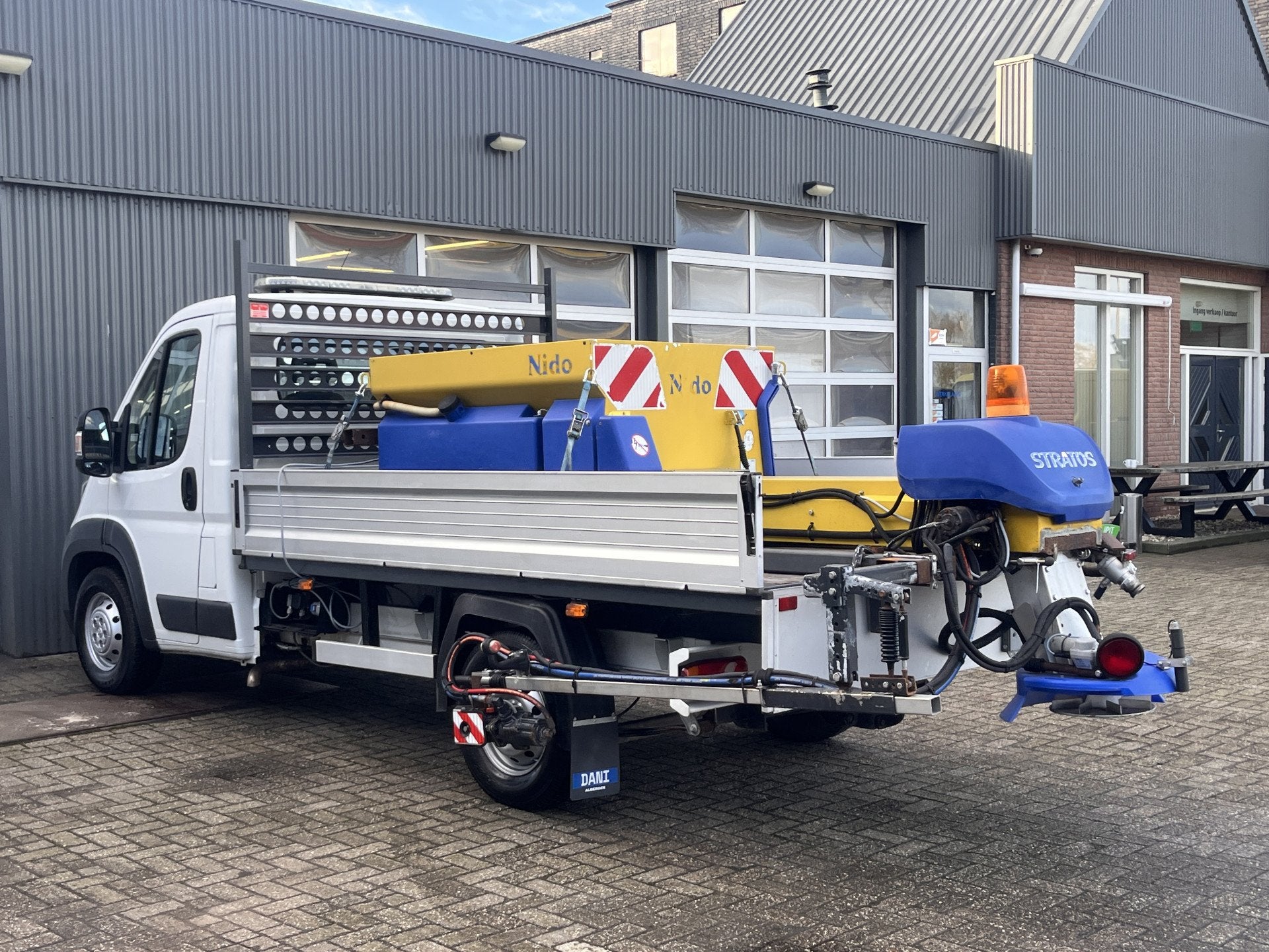 Peugeot Boxer 2.2 HDI Winterdienst Zoutstrooier Nido Open la, Voorwielaandrijving, Gebruikt, Zwart, 4 cilinders