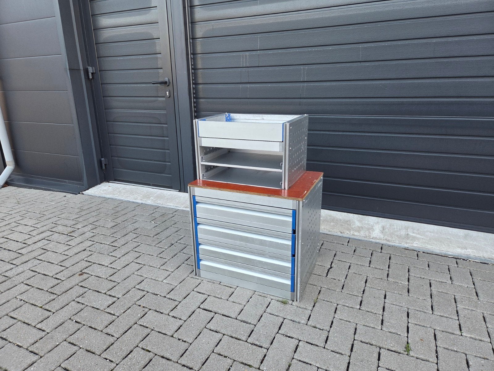 gentili bedrijfswagen inrichting bedrijfswageninrichting, Ophalen
