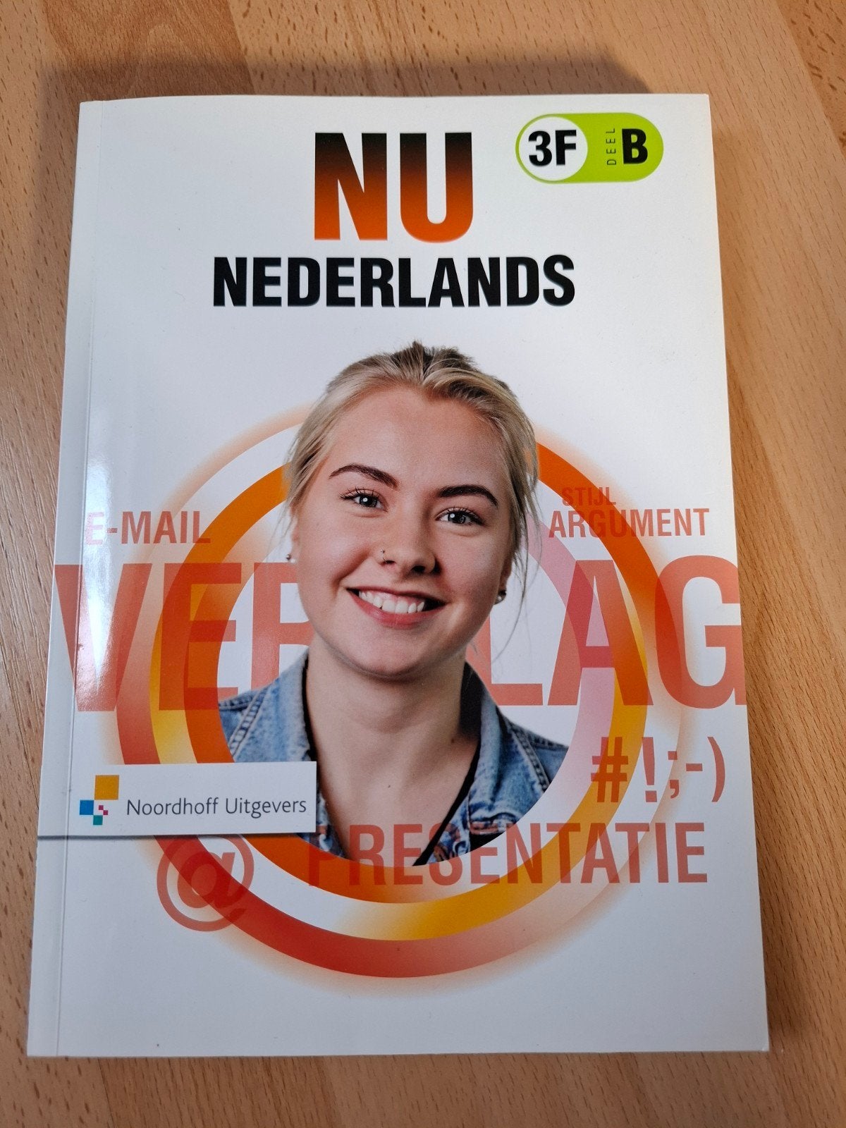 NU Nederlands 3F deel B mbo, Ophalen of Verzenden, Zo goed als nieuw, Overige niveaus, Nederlands
