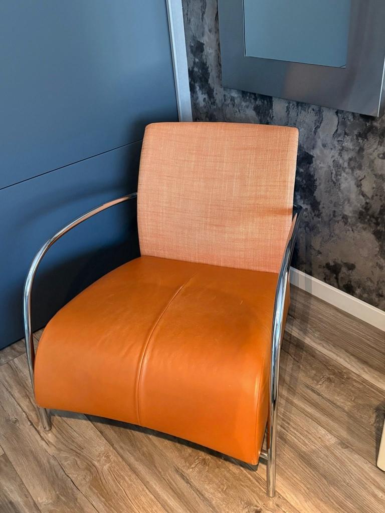Nette fauteuil, Huis en Inrichting, Fauteuils, Ophalen, Zo goed als nieuw, 50 tot 75 cm, Leer