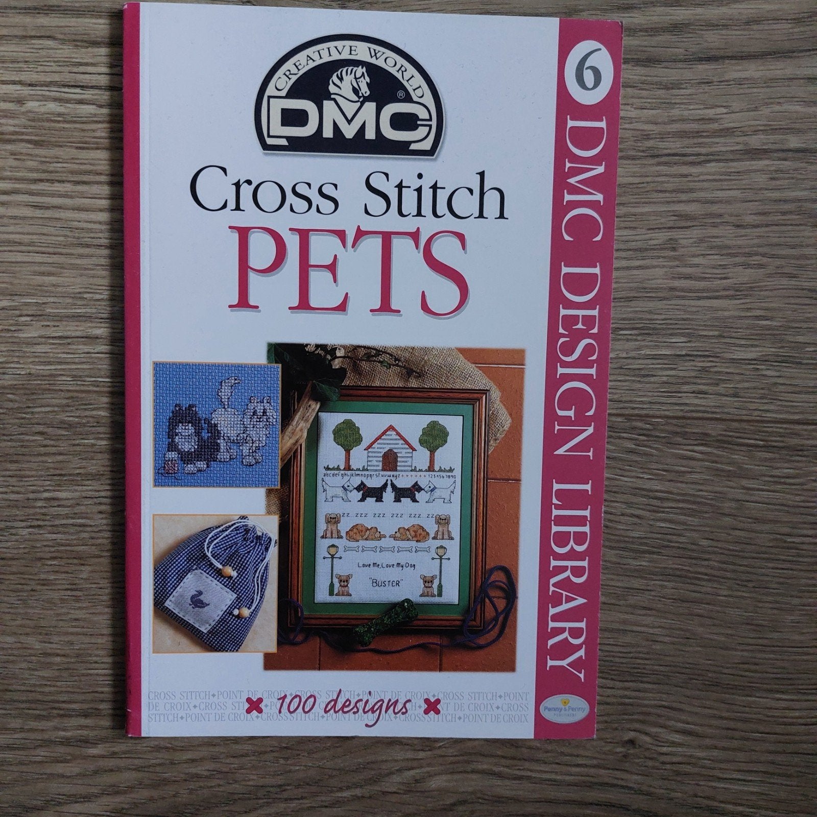 DMC Cross Stitch Pets borduurboek met diverse patronen, Ophalen of Verzenden, Nieuw, Patroon
