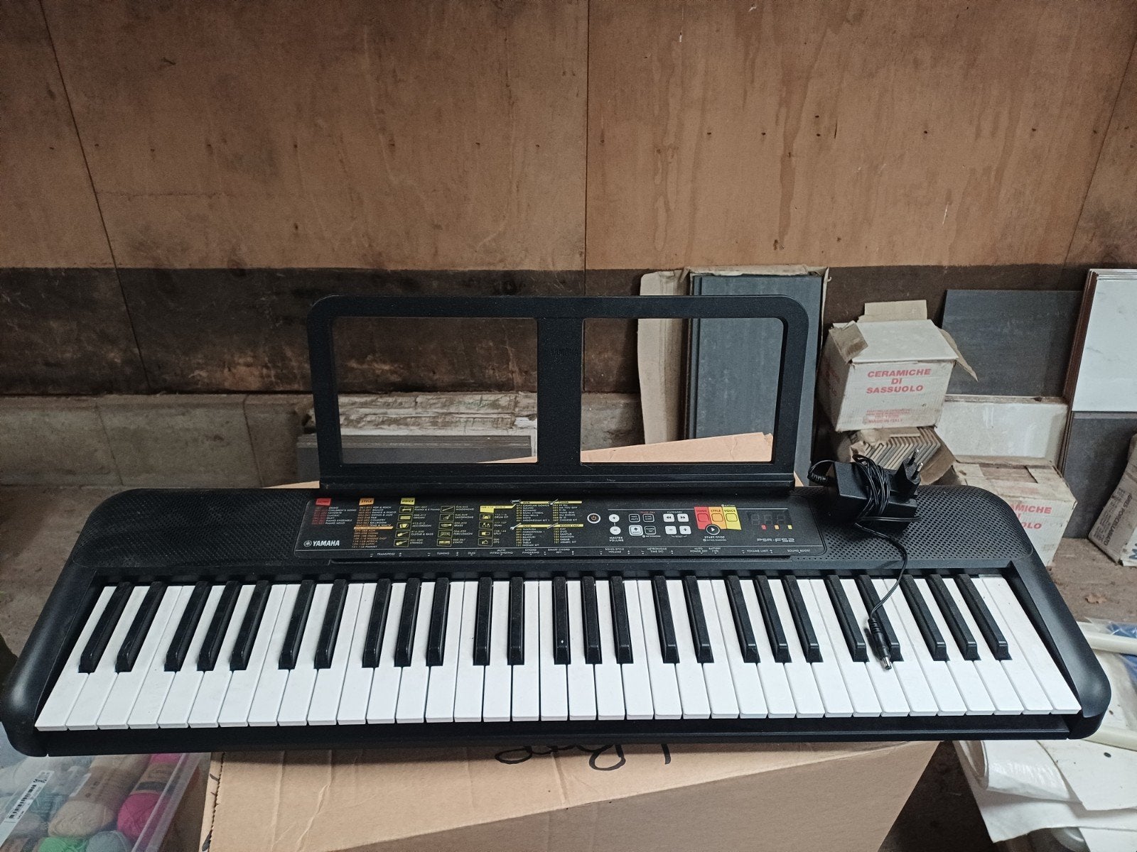 Yamaha keyboard - Zeer weinig gebruikt, 61 toetsen, Yamaha, Ophalen of Verzenden, Zo goed als nieuw