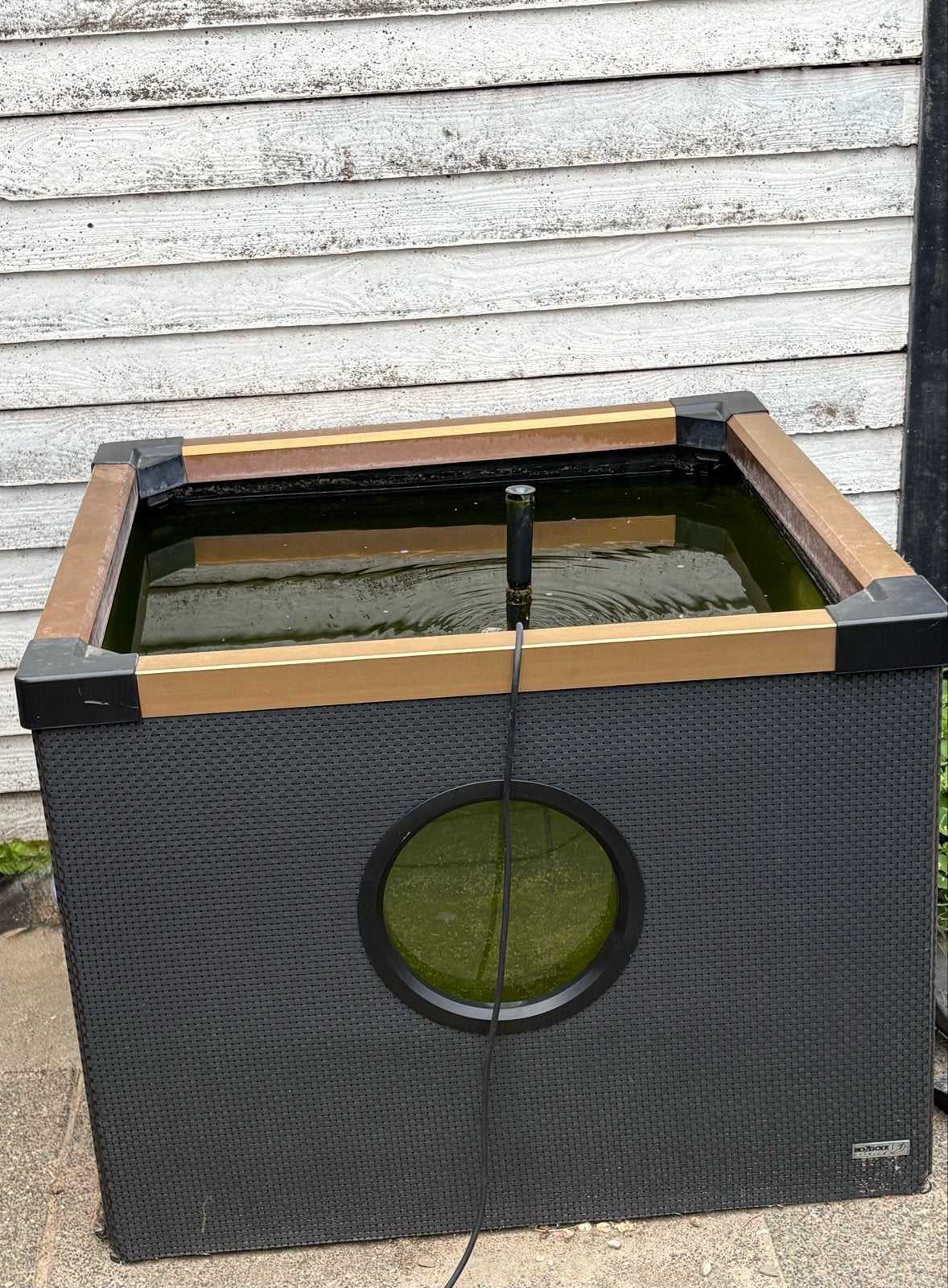 Hozelock Tuin Aquarium - Compacte Vijver voor Terras, Tuin en Terras, Ophalen, Gebruikt