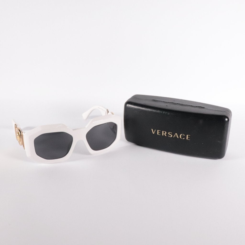 Versace Dames Zonnebril - Nette staat, Versace, Gebruikt, Support@versace.com, Via GesÃ¹ 12
20121 Milan
Italy