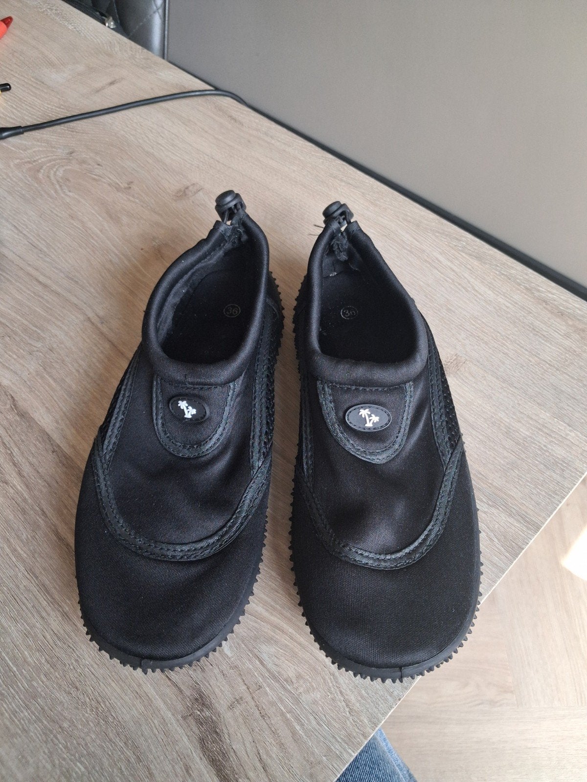 Waterschoenen, Kinderen en Baby's, Kinderkleding | Schoenen en Sokken, Ophalen of Verzenden, Zo goed als nieuw, Jongen of Meisje