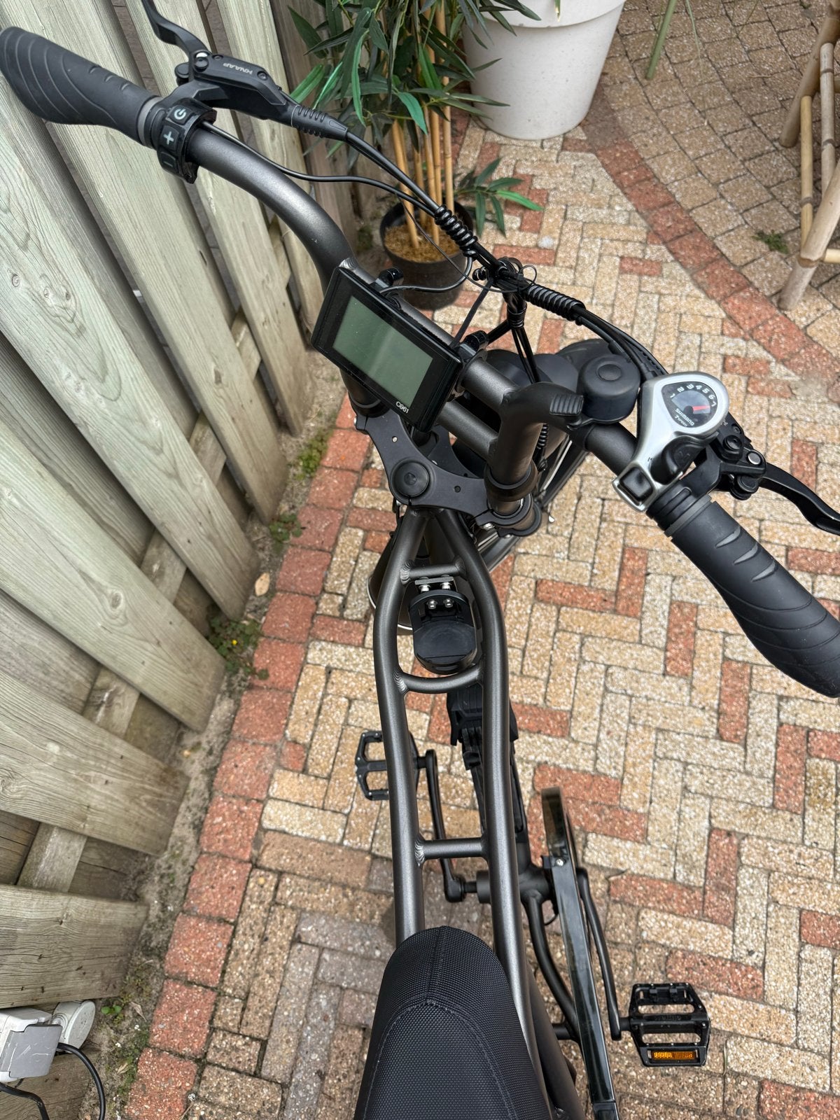 Knaap E-bike met slot, Fietsen en Brommers, Zo goed als nieuw, Minder dan 47 cm, 50 km per accu of meer, Ophalen