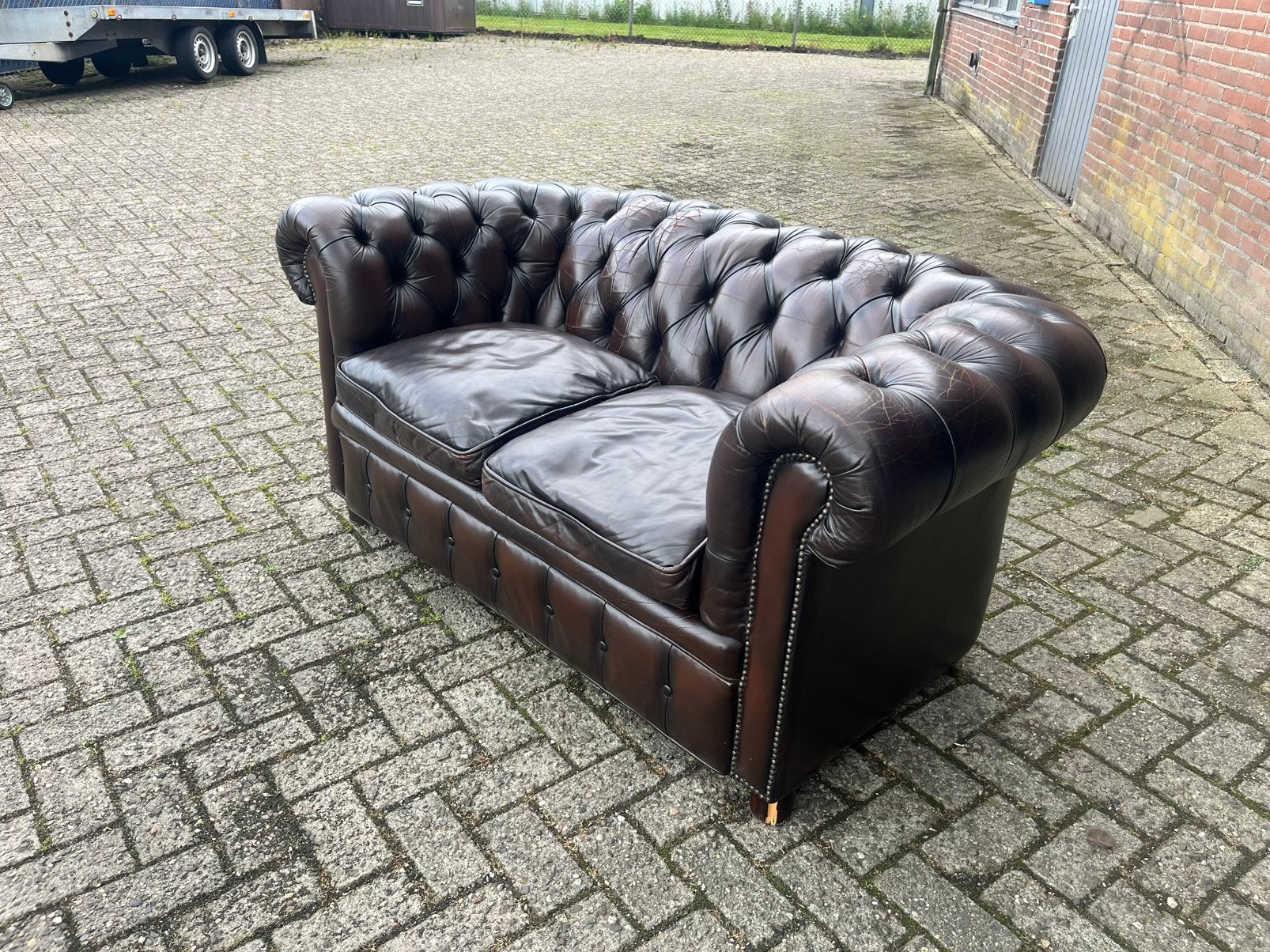 Chesterfield bank, Gebruikt, 150 tot 200 cm, Tweepersoons, 75 tot 100 cm