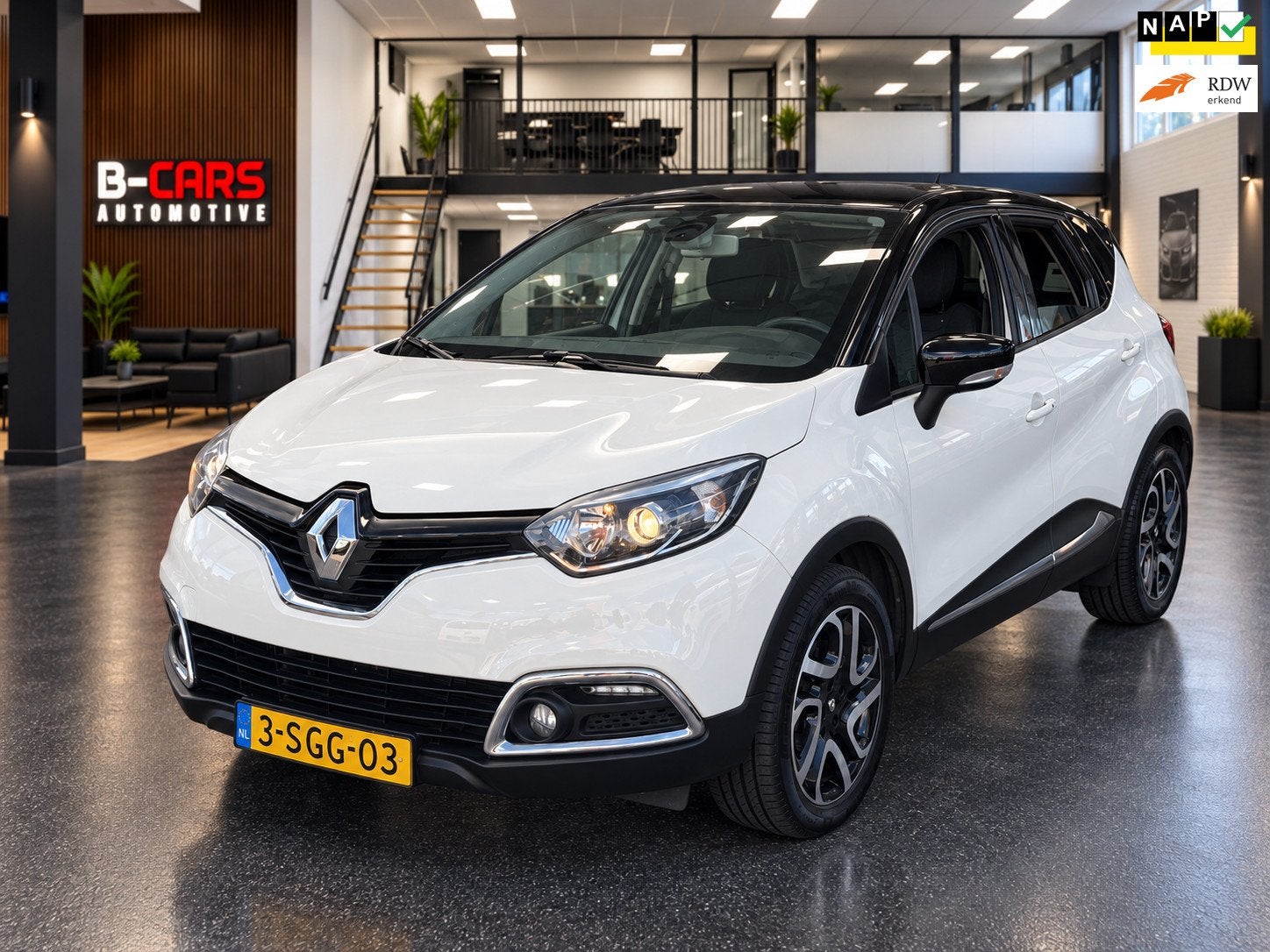 Renault Captur 1.2 TCe Dynamique Camera|Navi|Aut|Pdc|Keyless, Euro 5, 4 cilinders, Parkeersensor, Wit