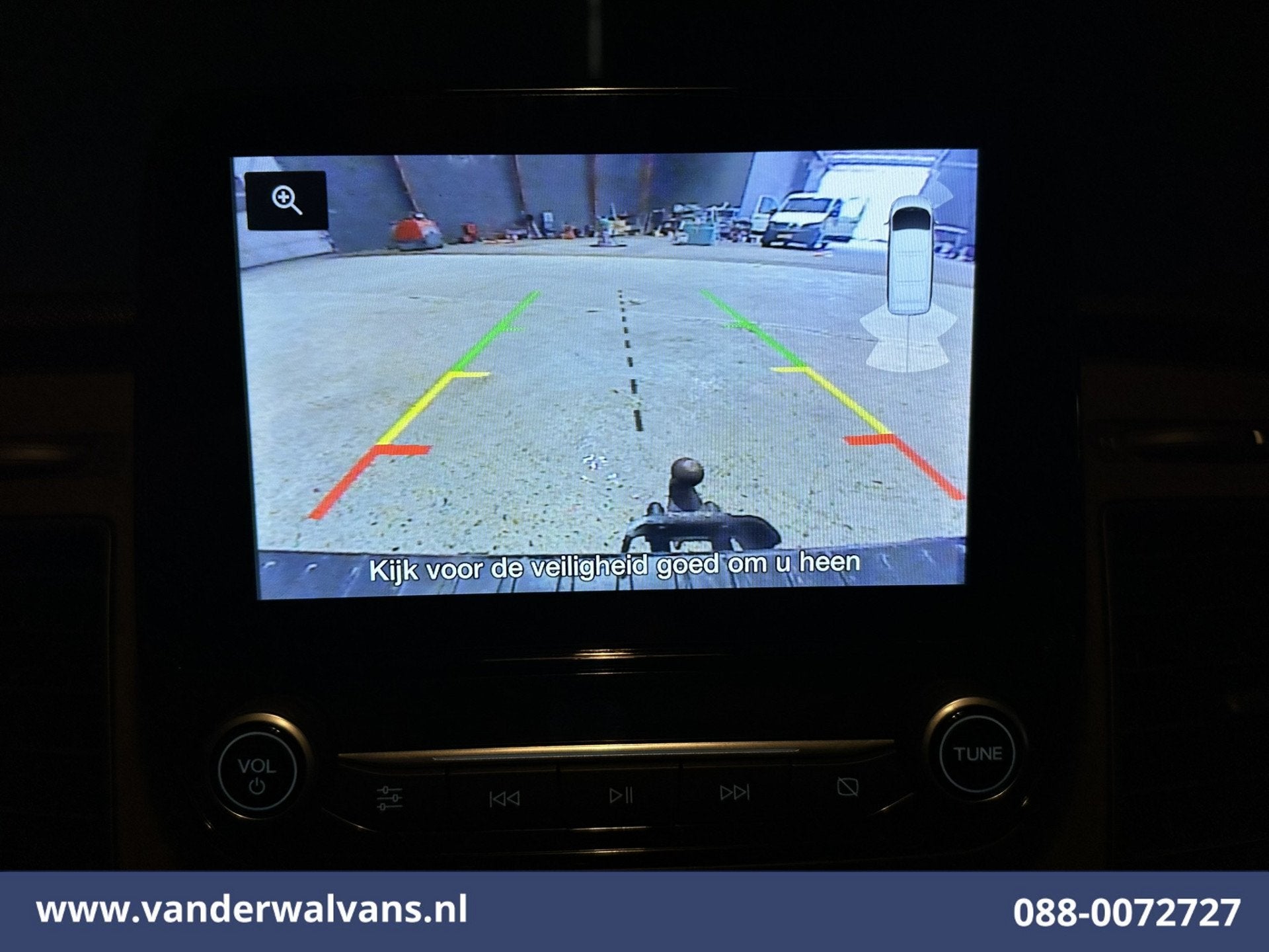 Ford Transit Custom 2.0 TDCI L1H1 Euro6 Airco | Camera | Imp, Auto's, Bestelauto's, Voorwielaandrijving, Dealer onderhouden, Stof