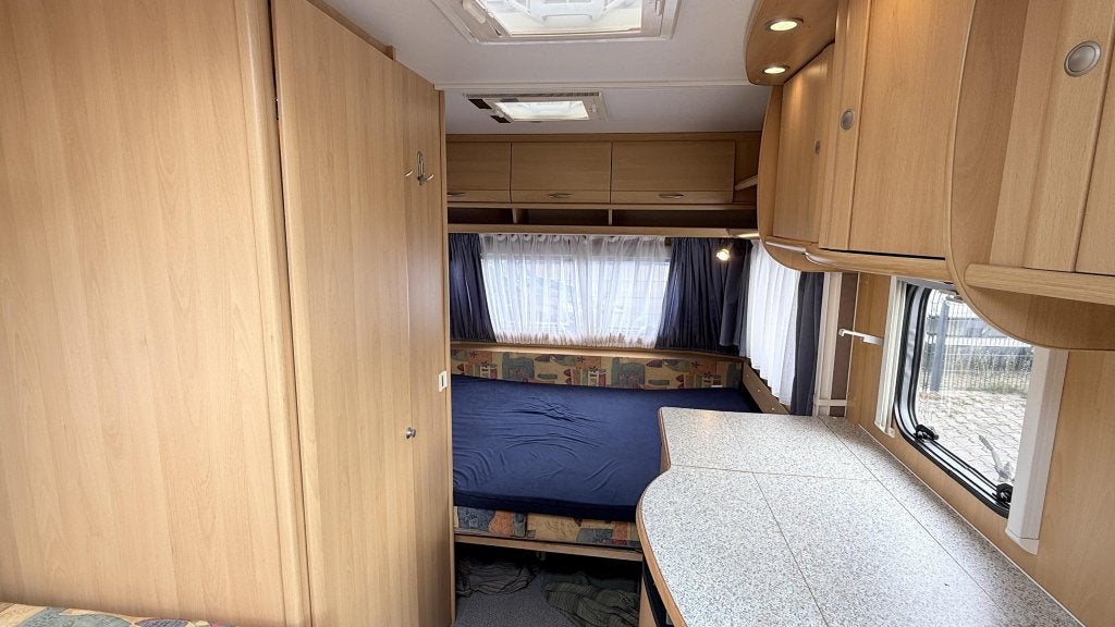 Dethleffs Camper 440 T bouwjaar 2000 met voortent en luifel, Caravans en Kamperen, Fietsenrek, Bedrijf, Treinzit, 750 - 1000 kg
