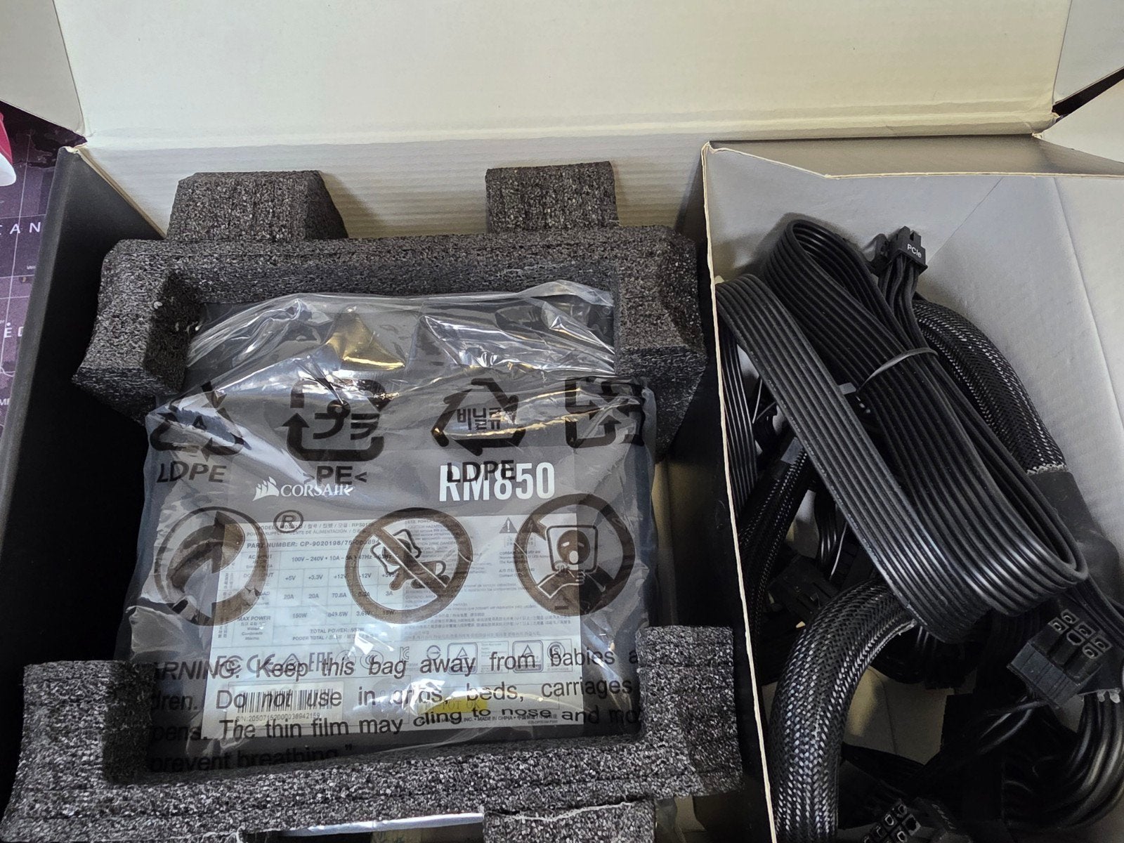 Corsair RM850 PSU met originele doos en kabels, Ophalen of Verzenden, Zo goed als nieuw