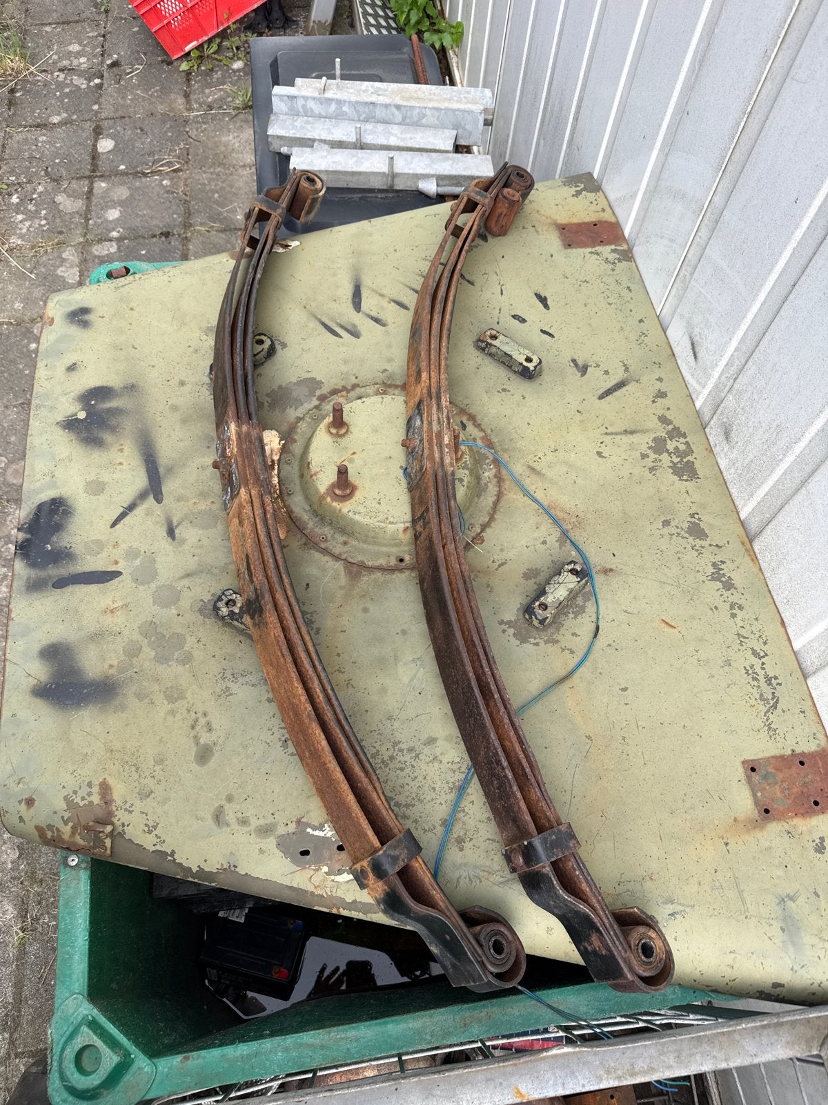 Parabool veren achter Land Rover 88 gebruikt, Ophalen, Gebruikt, Land Rover
