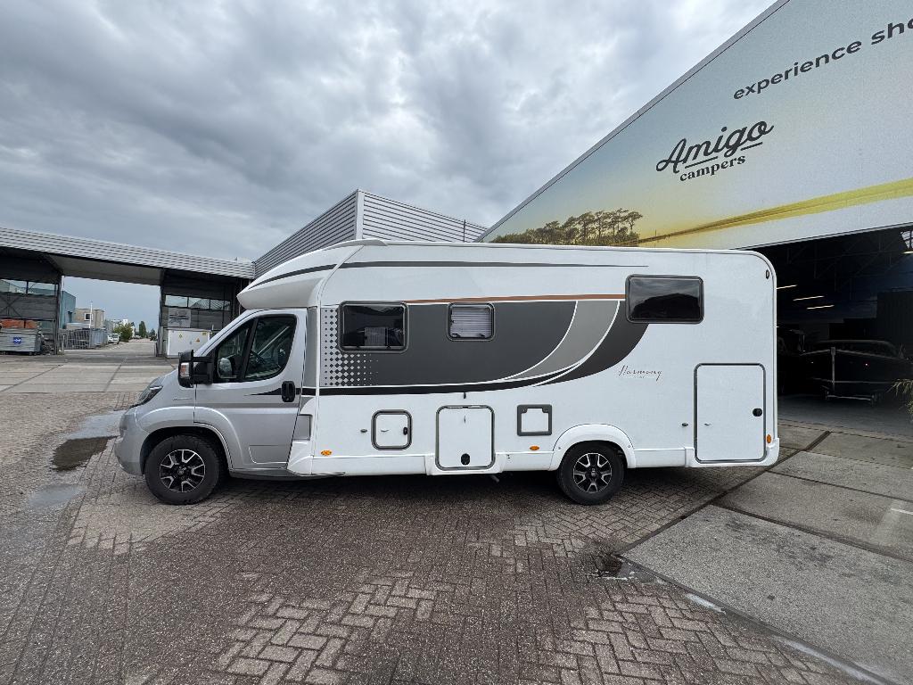 Bürstner Lyseo Harmony Line 736 | 4 pers | Face to face, Caravans en Kamperen, Standaard zit, Fiat, Airbags, Bedrijf