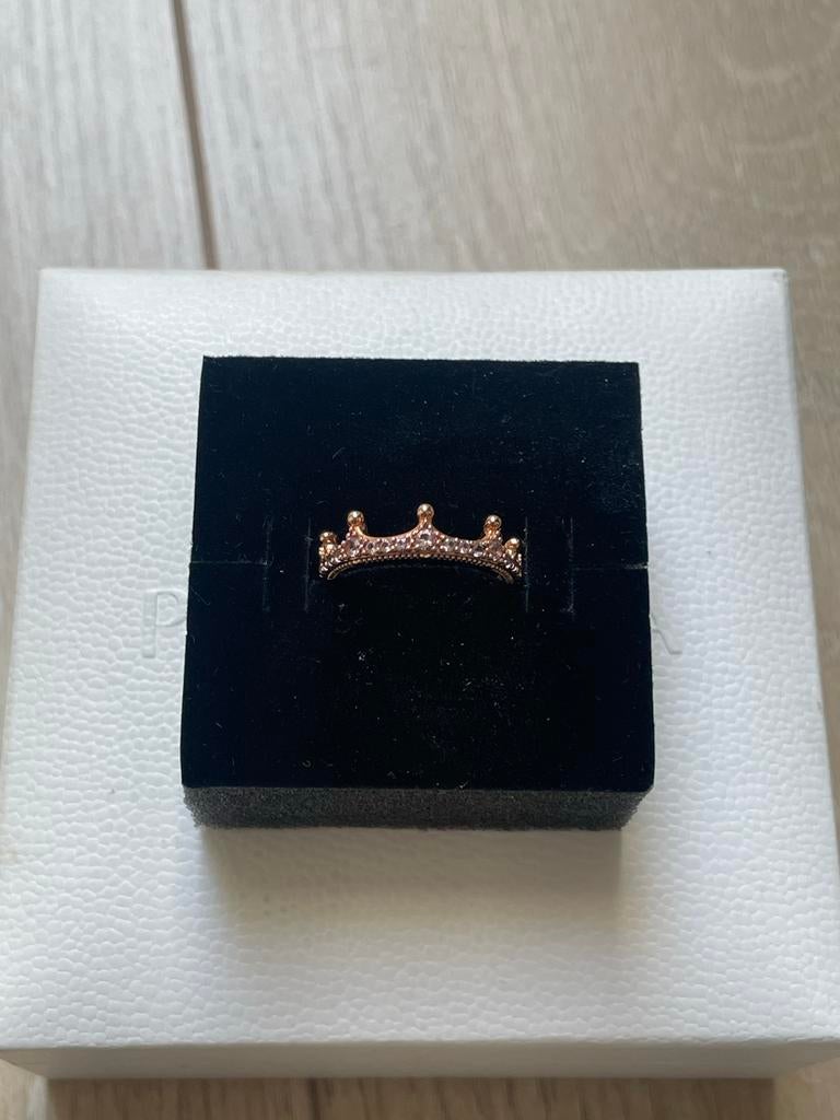 Pandora Rose Ring Maat 50 met factuur, Met kristal, Overige materialen, Ophalen of Verzenden, Zo goed als nieuw