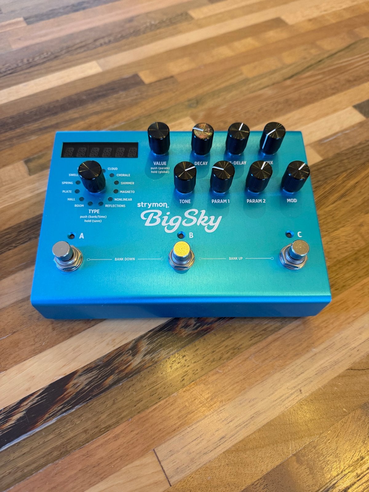 Foto 2 van Strymon Big Sky Reverb Pedaal - Zo goed als nieuw
