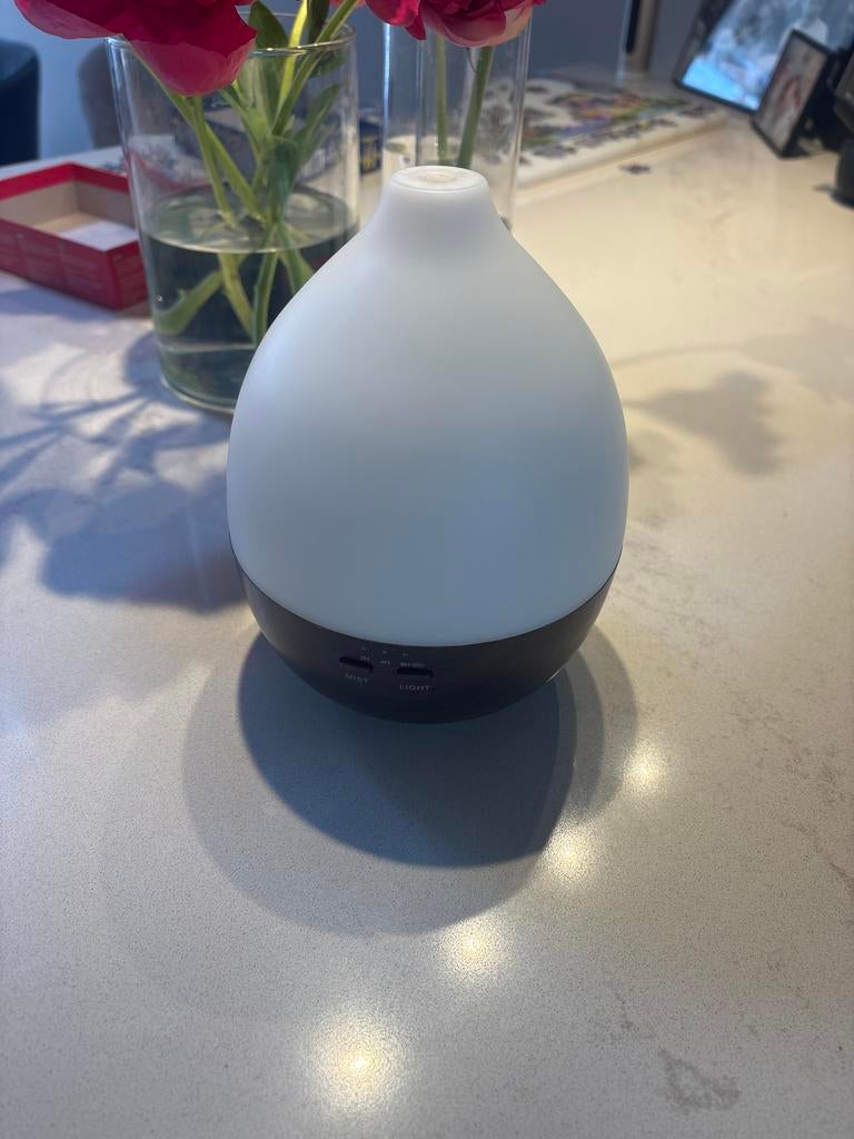 Ultrasone Aroma Diffuser: Druppelvorm, Huis en Inrichting, Woonaccessoires | Overige, Zo goed als nieuw, Glas, Wit, Modern, Ophalen of Verzenden