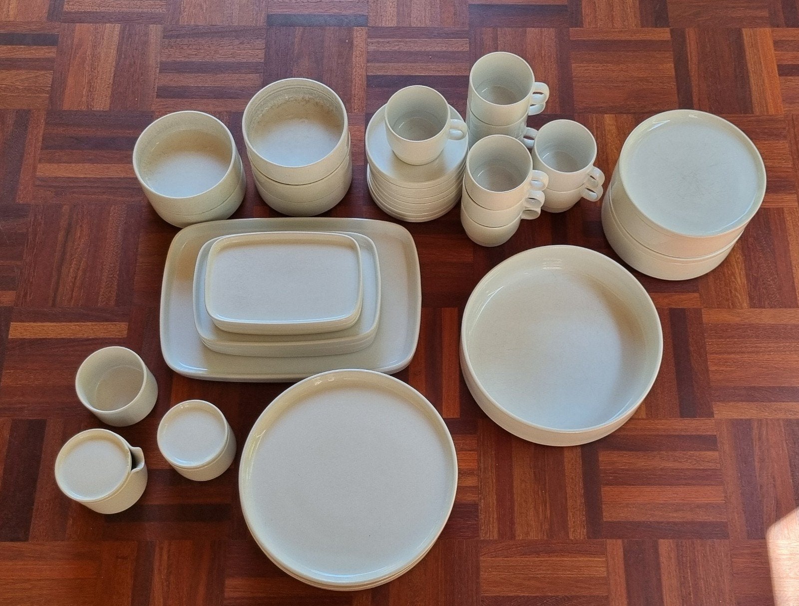 Bauhaus vintage Trend Pacific Japan wit servies, Antiek en Kunst, Antiek | Servies compleet, Ophalen