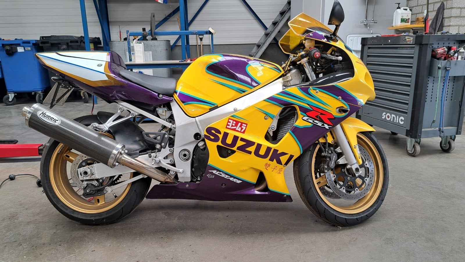 Suzuki GSX R Alstare, Super Sport