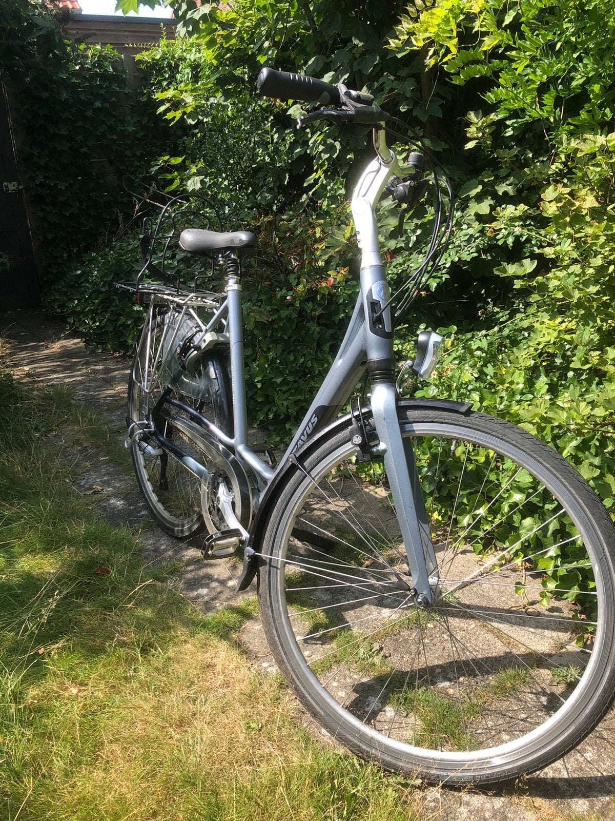 Te batavus mont blanc, Fietsen en Brommers, Fietsen | Dames | Damesfietsen, Ophalen, Gebruikt, Batavus, Versnellingen