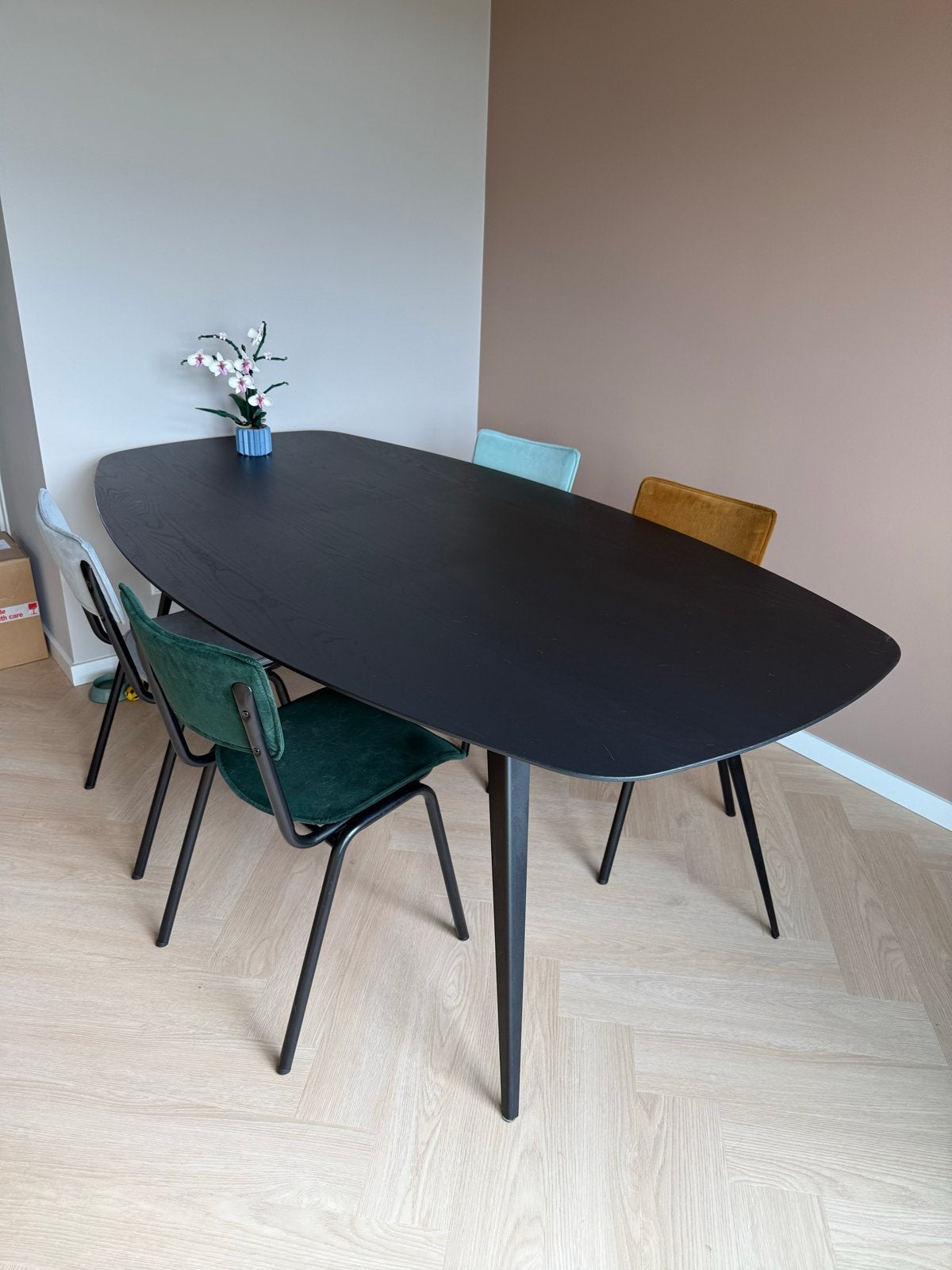 Deense ovale eettafel 220x120 cm + gratis stoelen, Huis en Inrichting, Ophalen, Gebruikt, 100 tot 150 cm, Eikenhout
