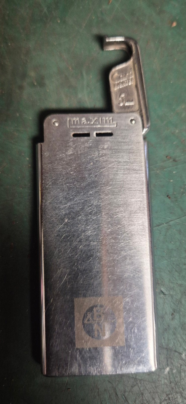 Vintage Maxim Card Lighter - 5mm - The Thinnest in the World, Ophalen of Verzenden, Gebruikt, Aansteker