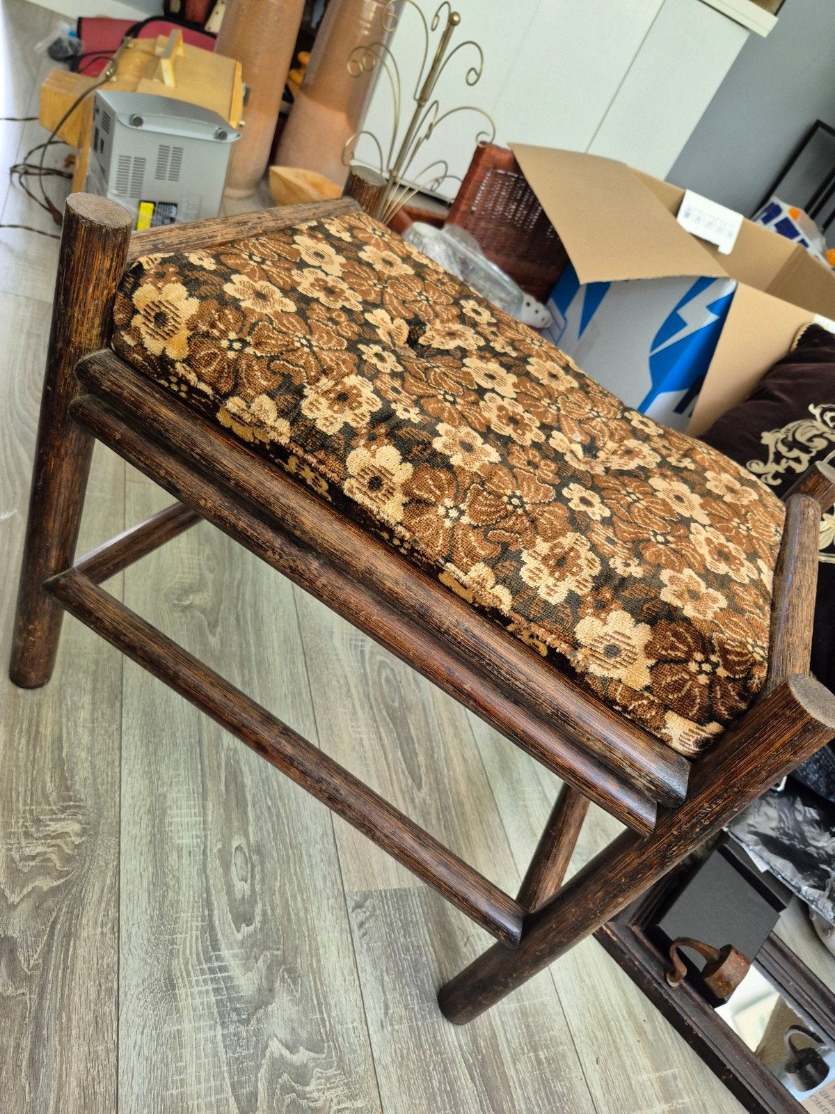 Vintage houten krukje  met gebloemd kussen, Antiek en Kunst, Ophalen of Verzenden