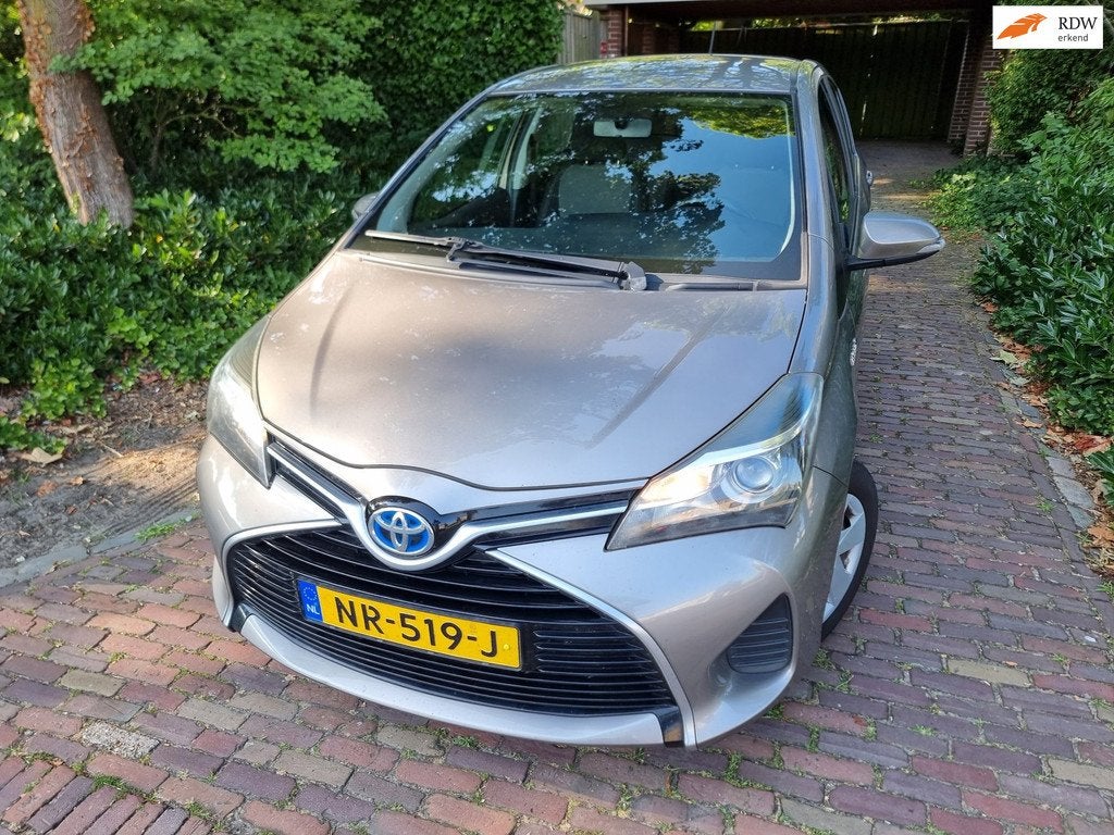 Toyota Yaris 1.5 Hybrid Aspiration FACELIFT /IJSKOUDE AIRCO, Auto's, Start-stop-systeem, 1497 cc, Gebruikt, Euro 6