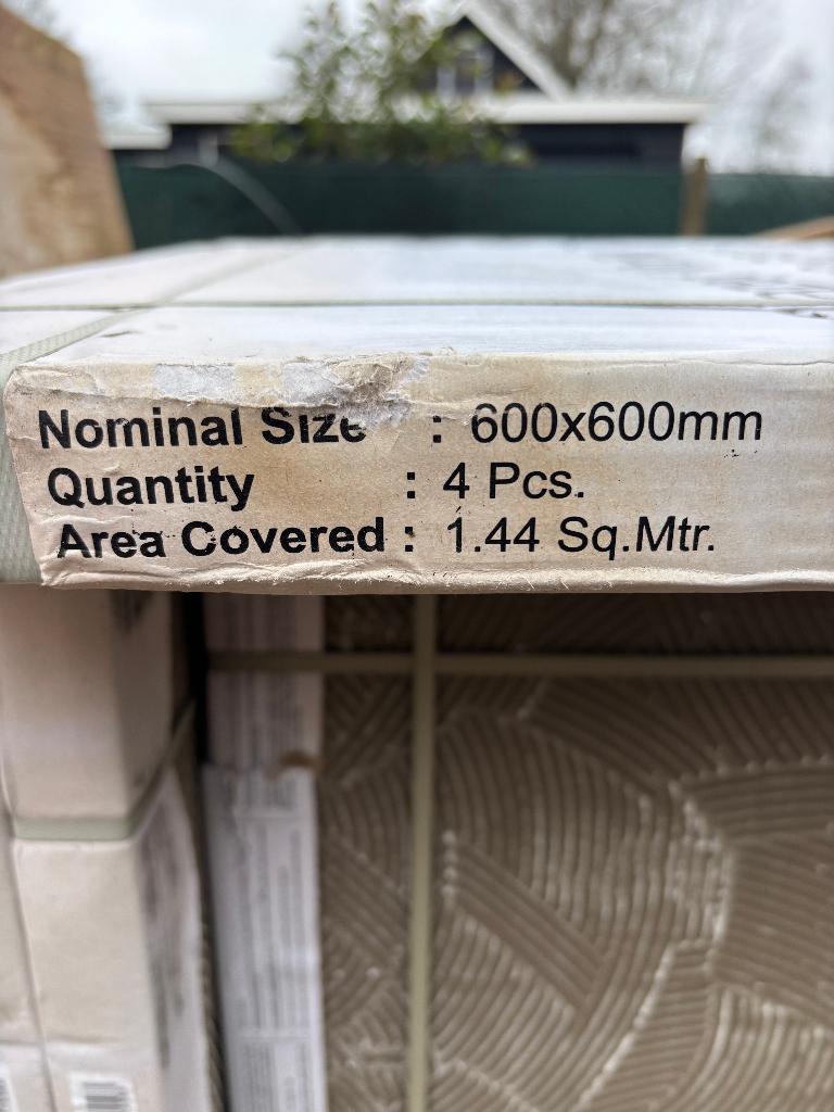 Foto 6 van 100m2 Beige Keramische vloertegel 60x60  || 12,50 euro / m2