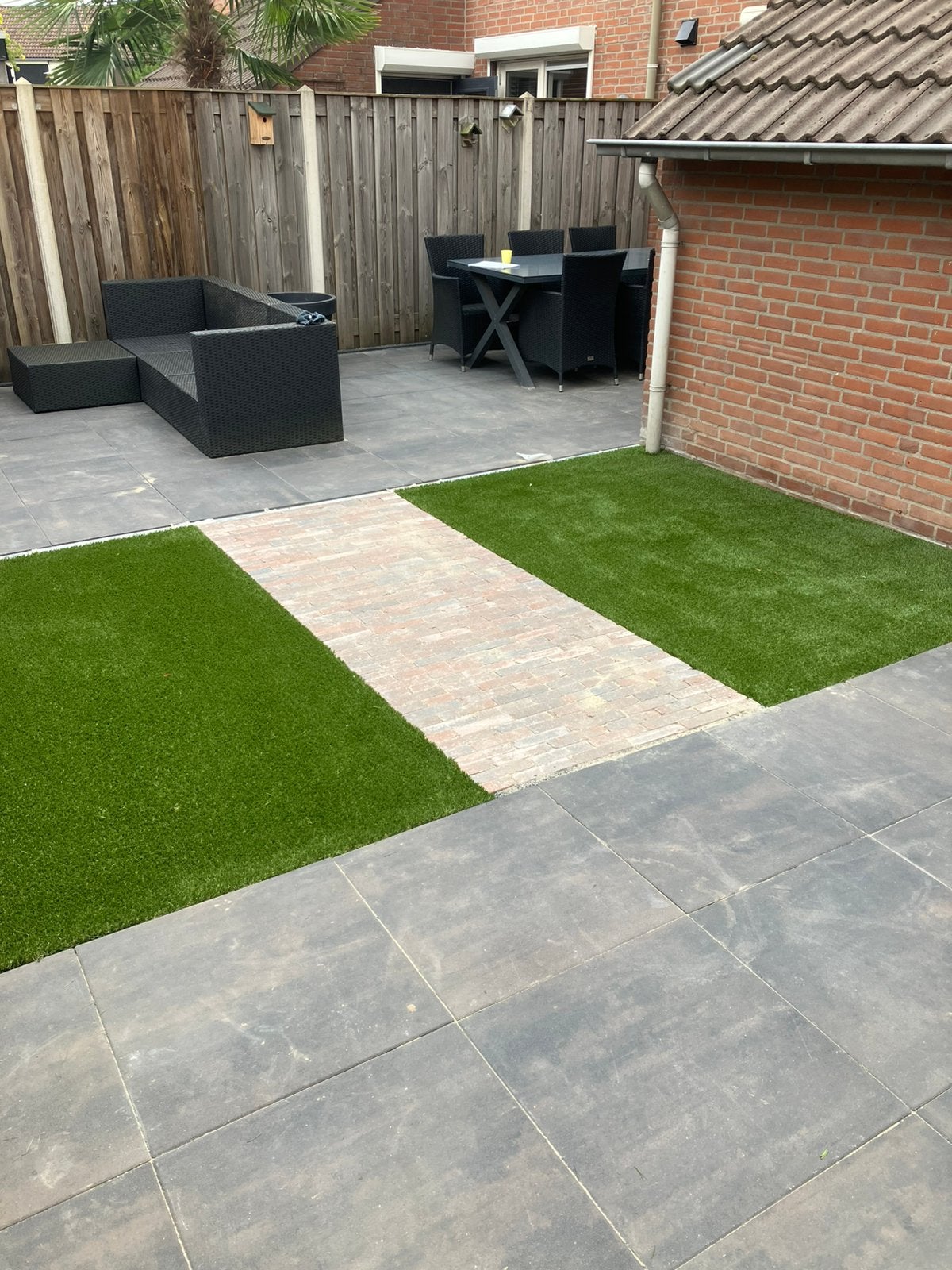Nieuwe klinkers en 60x60x4 tegels en basalt split 2-5 mm, Ophalen, Gebruikt, Klinkers, Minder dan 5 m²