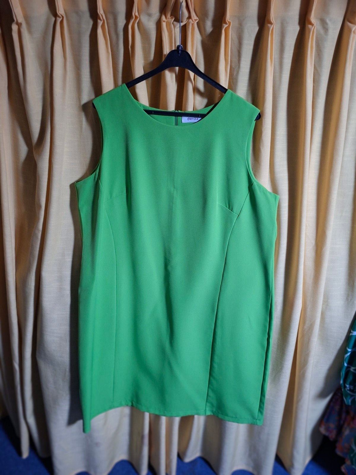 Paprika mouwloze jurk, maat 4, Verzenden, Maat 46/48 (XL) of groter, Zo goed als nieuw, Knielengte