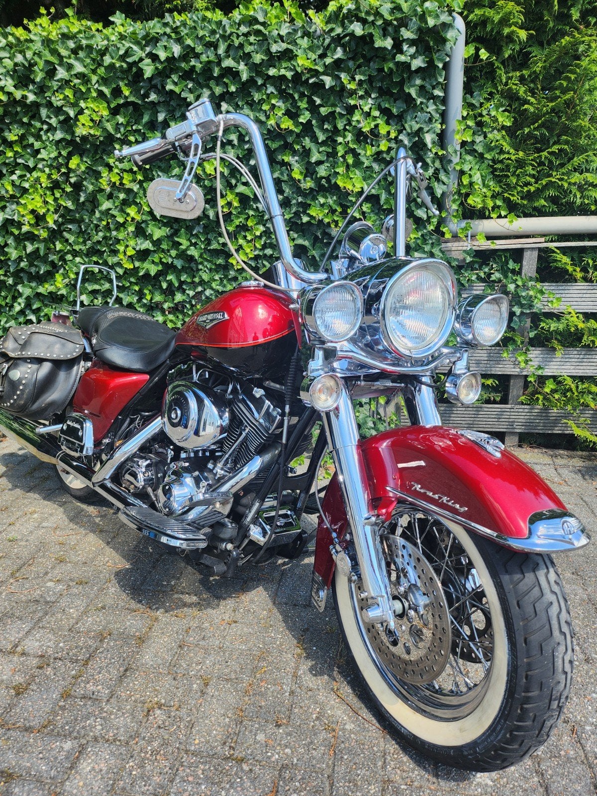 Road King FLHRCI, Particulier, Toermotor