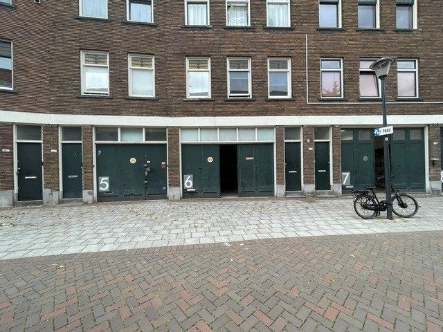 Te koop Bedrijfsruimte/Opslag Centrum Schiedam, 50 m², Koop, Bedrijfsruimte