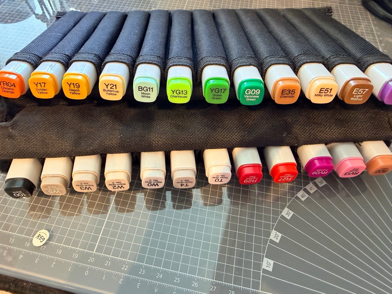 Copic Marker Set in Etui - Diverse Kleuren, Ophalen of Verzenden, Gebruikt, Potlood of Stift