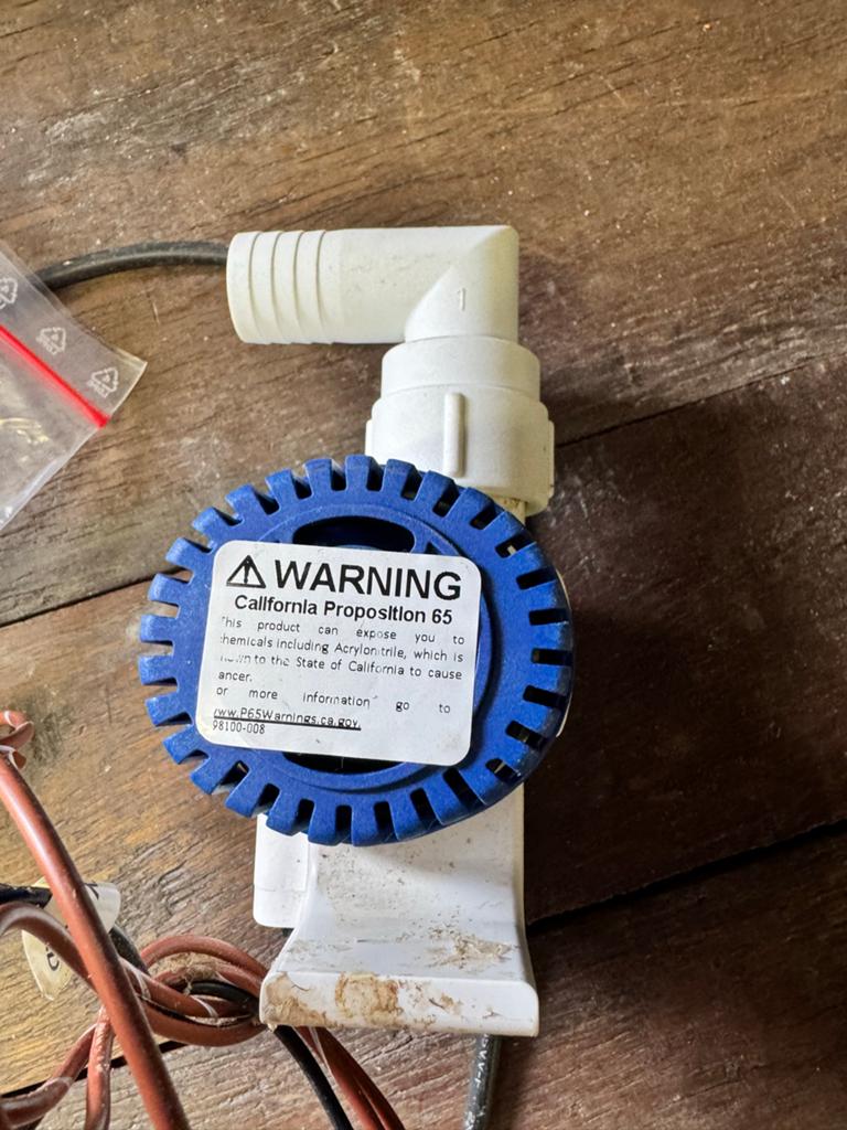 Rule-Mate RM1100B Automatische Bilgepomp 1100 GPH, Watersport en Boten, Ophalen of Verzenden, Gebruikt, Motor en Techniek
