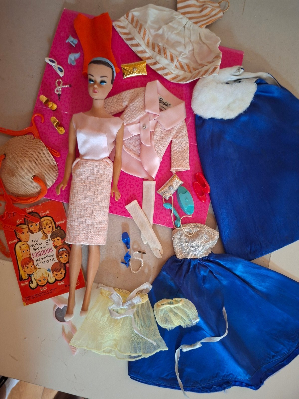 vintage barbie pop mattel doll vintagetoys spulletjes, Verzamelen, Verzenden