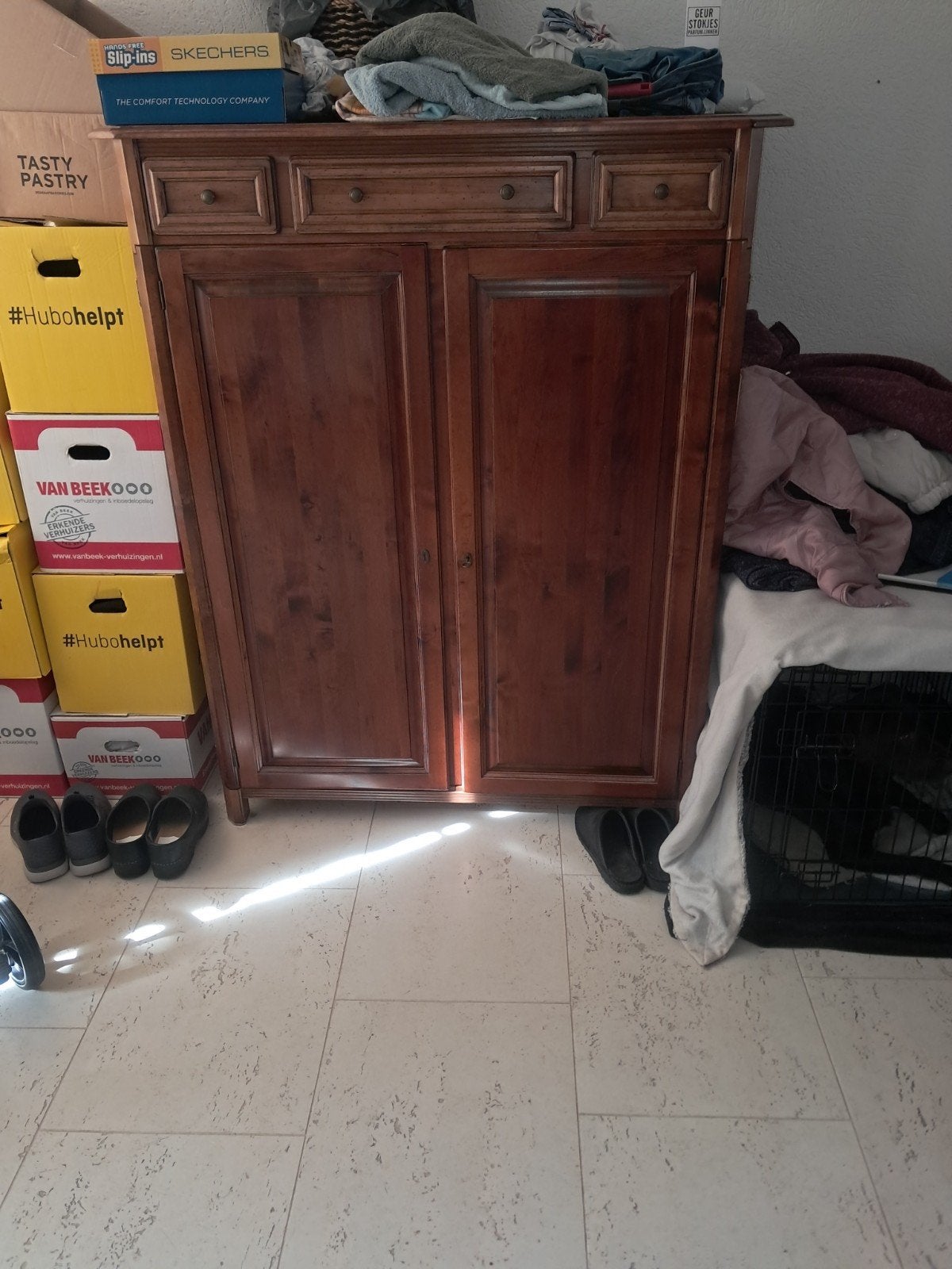 gevraagd hulp met verhuizen .met busje kombo