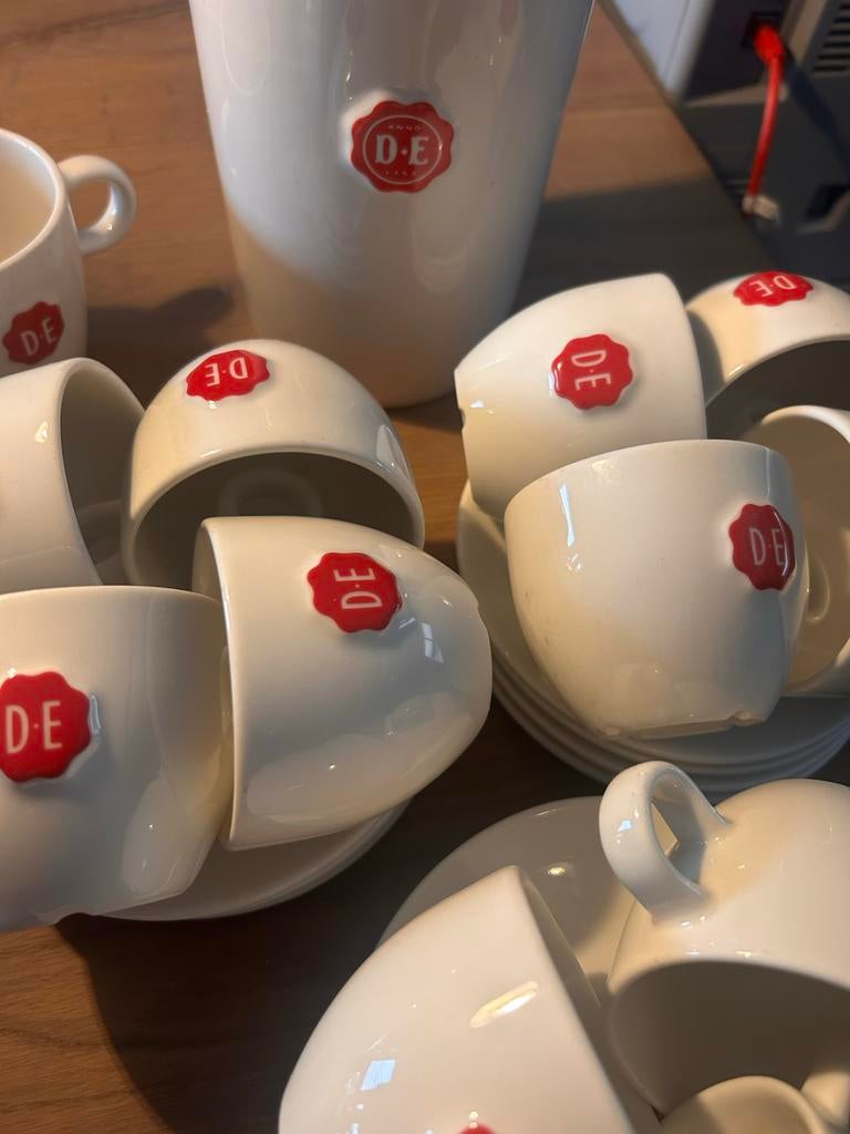 Douwe Egberts Servies - Koffiekopjes en Melkkannetje, Ophalen of Verzenden