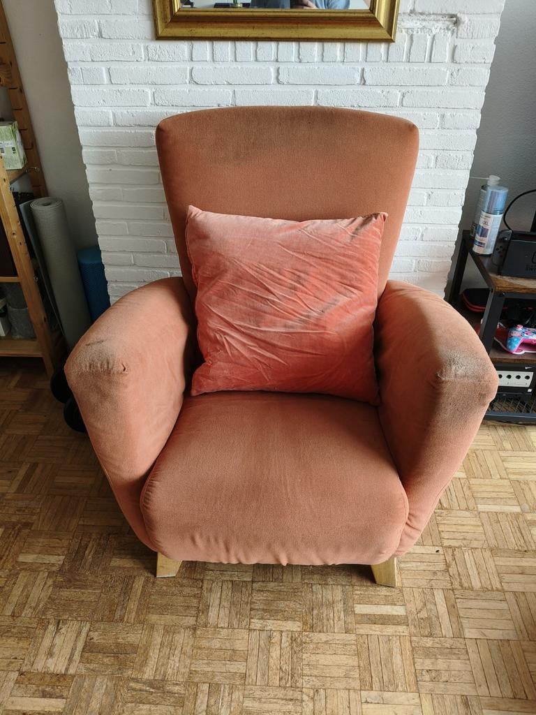 Comfortabele oranje fauteuil met kussen, Huis en Inrichting, Fauteuils, Modern, Comfortabel, Gebruikt, 75 tot 100 cm, Ophalen of Verzenden
