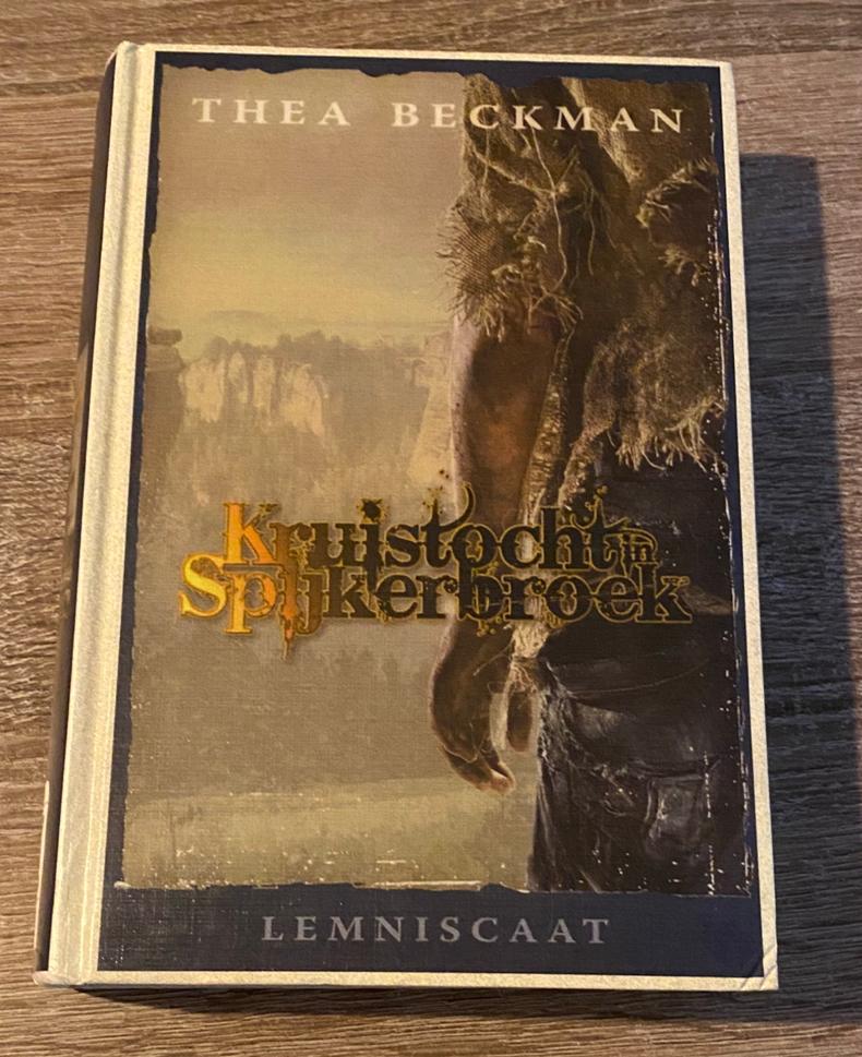 Thea Beckman - Kruistocht in spijkerbroek, Boeken, Kinderboeken | Jeugd | 10 tot 12 jaar, Ophalen of Verzenden, Zo goed als nieuw