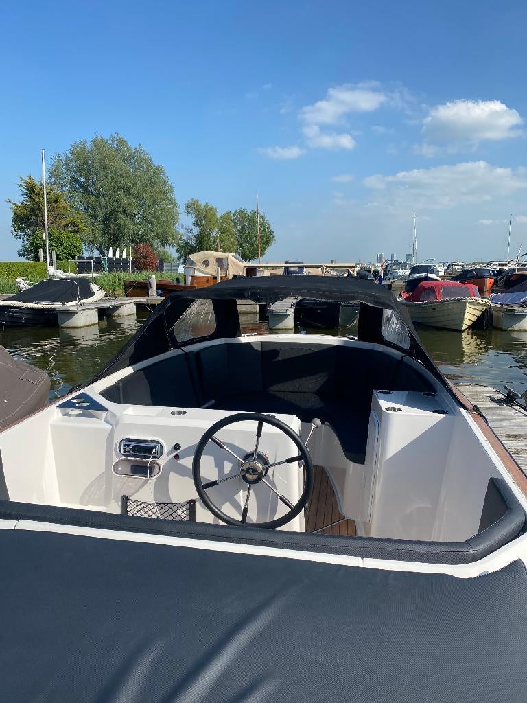Mooie sloep / boot 6 - 8 personen incl. trailer te koop, Ophalen, Gebruikt, Binnenboordmotor, Polyester