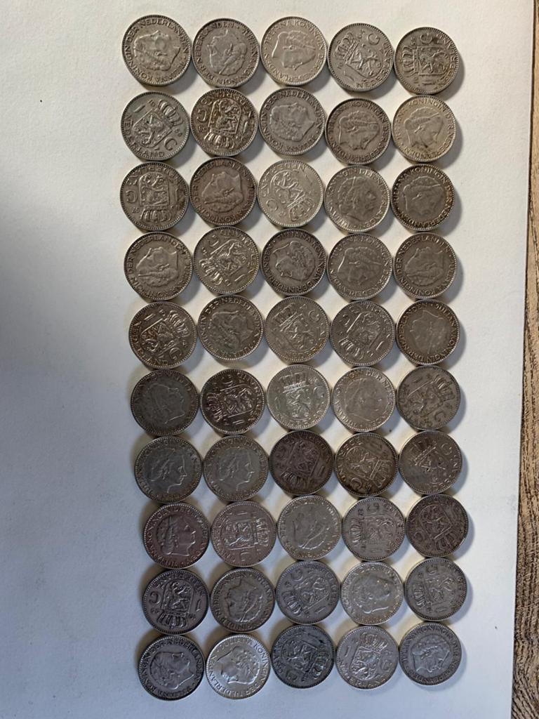50 zilveren Juliana guldens 325 gr bruto 234 gr netto, Verzenden, Nederland, Munten