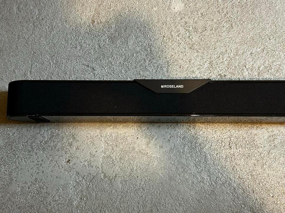 Roseland Soundbar - Uitstekende Geluidskwaliteit, Ophalen, Bluetooth, Zo goed als nieuw