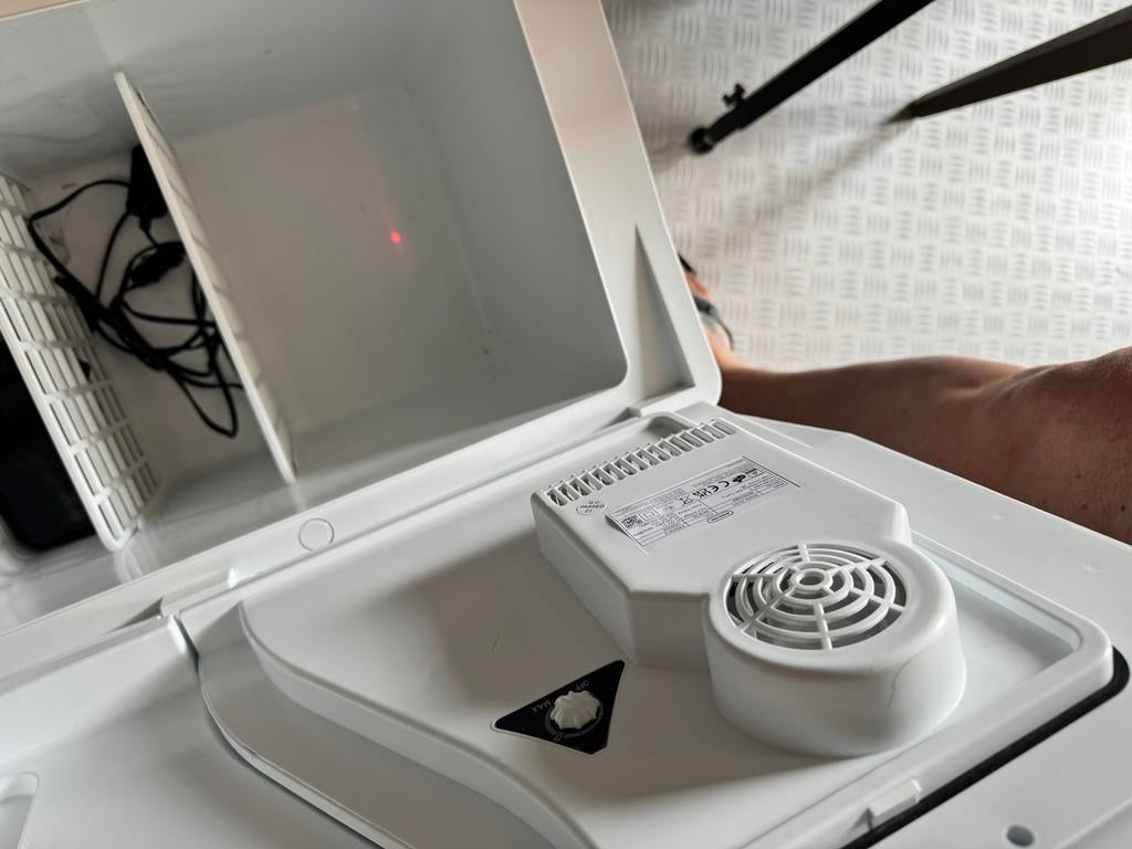 Mobicool koelbox, Caravans en Kamperen, Koelboxen, Ophalen of Verzenden, Gebruikt, Elektrisch