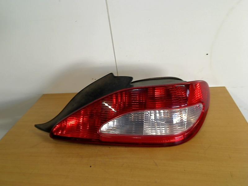 Achterlicht Rechts Peugeot 406 Coupé (8C) (1999-01/2000-10), Kontakt-peugeot@peugeot.com, Gebruikt, Peugeot Deutschland GmbH, Bahnhofsplatz, Rüsselsheim 65423, , Duitsland